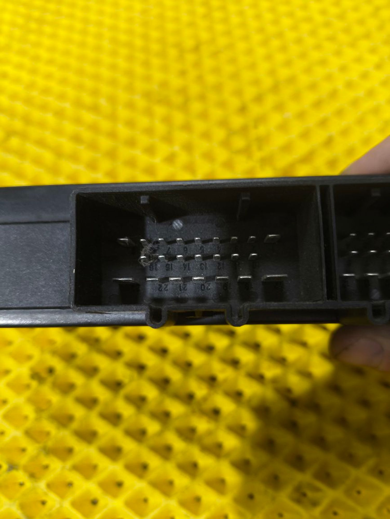 https://ycs.partsauto.market/partsauto-images/thmbs/userImages/a2d258a61cc08549ac0329b7373022c0/part/6124b366-f938-457b-ae44-3cca329744b4_1779892593053.jpg
