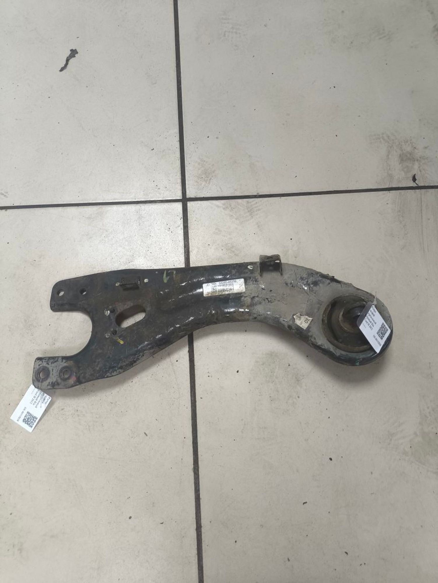 https://ycs.partsauto.market/partsauto-images/thmbs/userImages/a2d258a61cc08549ac0329b7373022c0/part/61426250-5b87-46fc-a3f4-93617ee2356f_1787209786882.jpg