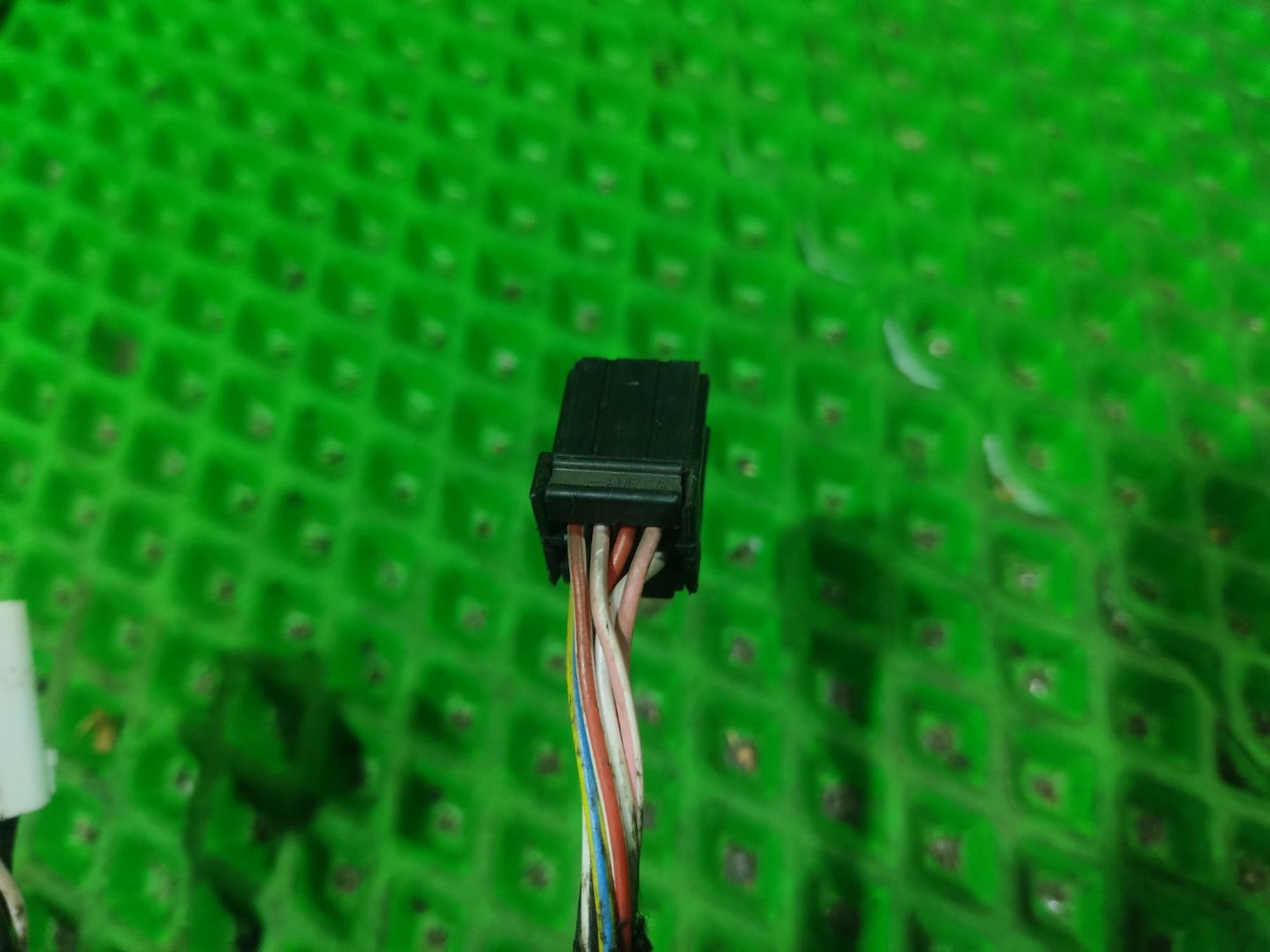 https://ycs.partsauto.market/partsauto-images/thmbs/userImages/a2d258a61cc08549ac0329b7373022c0/part/627d45ba-08f0-40d8-aae2-d386adfd1150_1771397050572.jpg