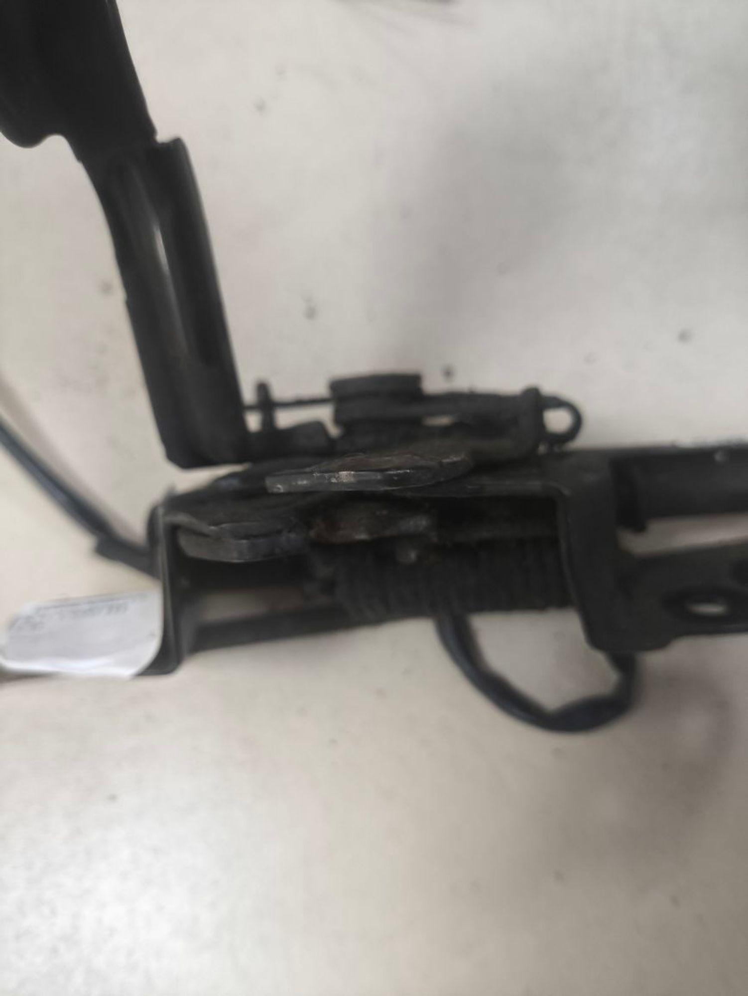 https://ycs.partsauto.market/partsauto-images/thmbs/userImages/a2d258a61cc08549ac0329b7373022c0/part/6401beb9-c70d-4814-9525-c906e62ade20_1781696033795.jpg