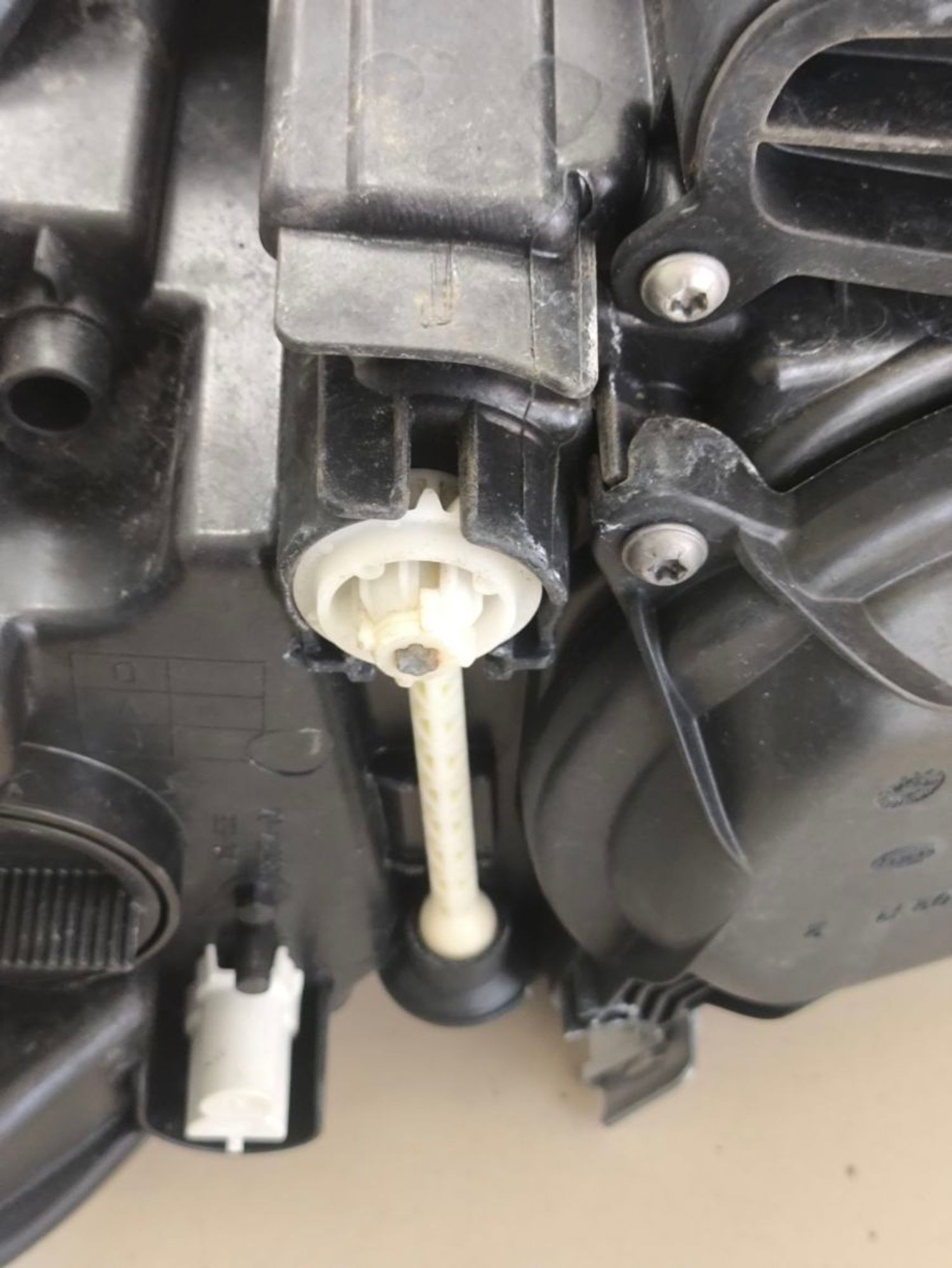 https://ycs.partsauto.market/partsauto-images/thmbs/userImages/a2d258a61cc08549ac0329b7373022c0/part/642e55e7-04b4-4fcb-9b0a-0e61911cf2d4_1783418733180.jpg
