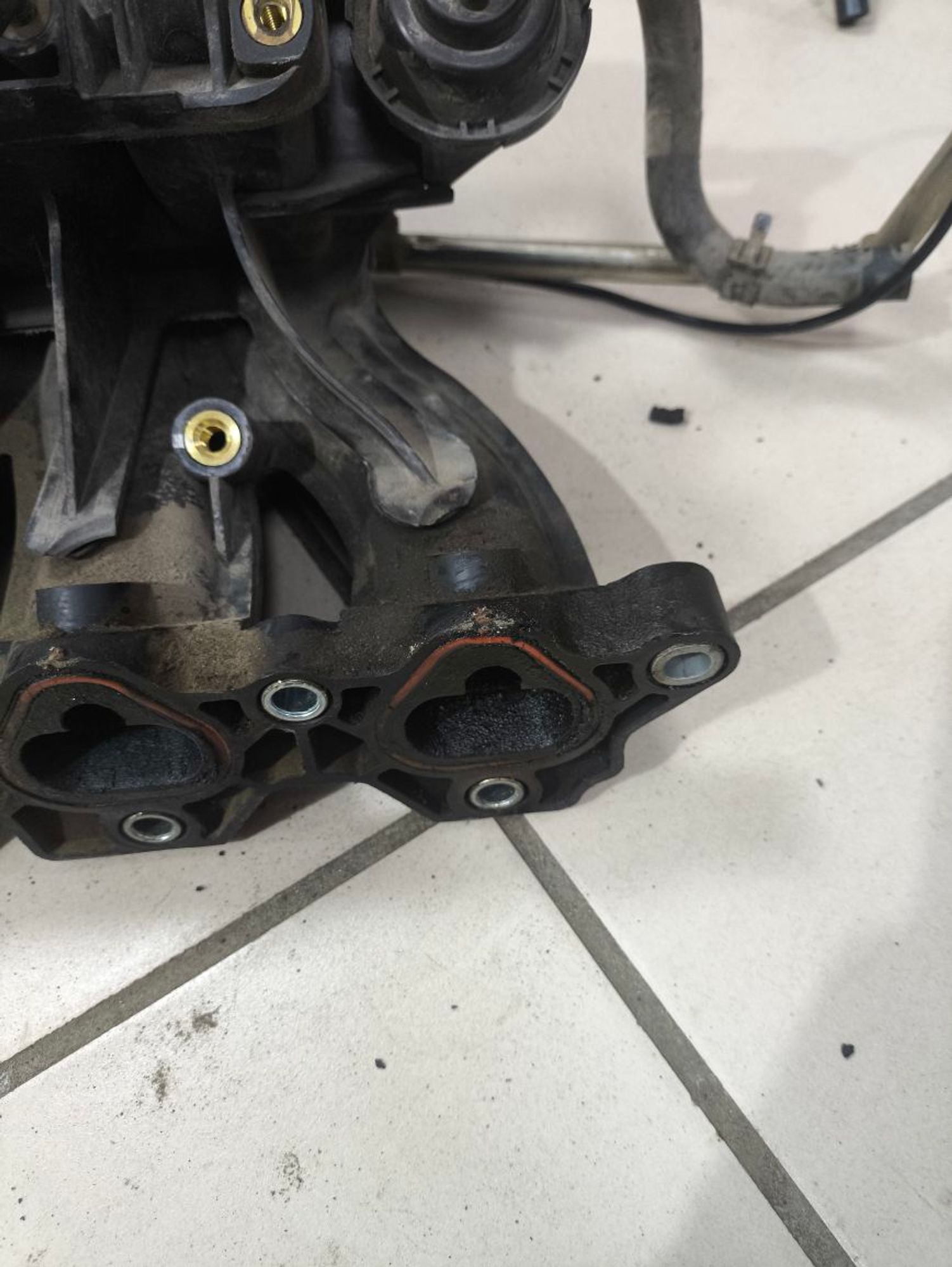 https://ycs.partsauto.market/partsauto-images/thmbs/userImages/a2d258a61cc08549ac0329b7373022c0/part/64824296-2184-4482-a458-e7e0c3285042_1782139978639.jpg