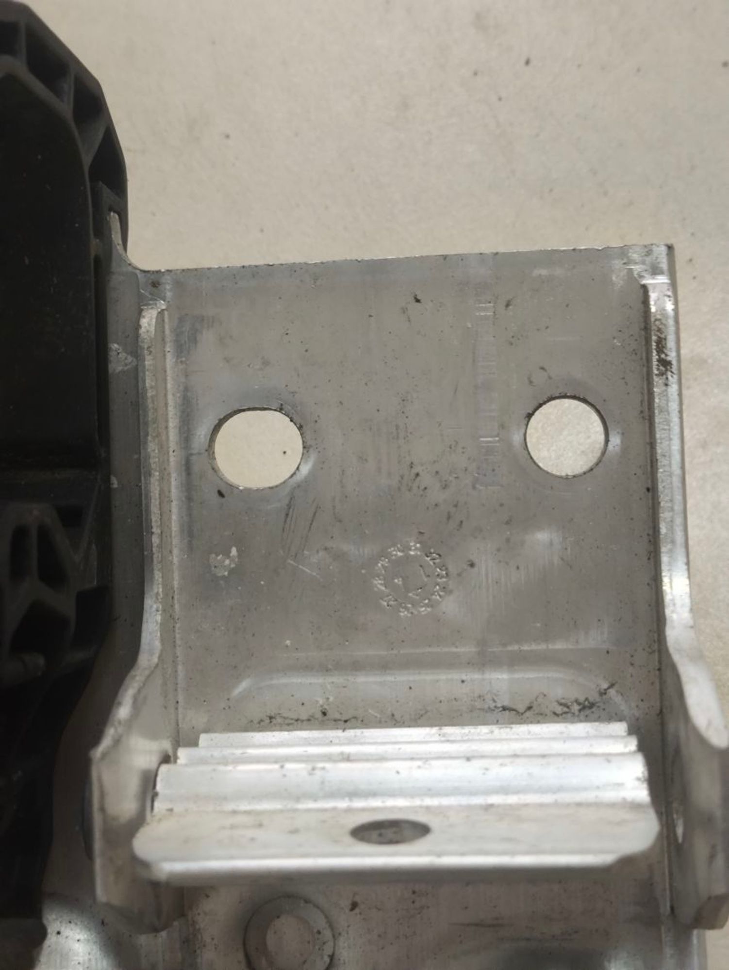 https://ycs.partsauto.market/partsauto-images/thmbs/userImages/a2d258a61cc08549ac0329b7373022c0/part/65b7e43b-c375-4757-89b9-c753d745ba72_1787146136759.jpg
