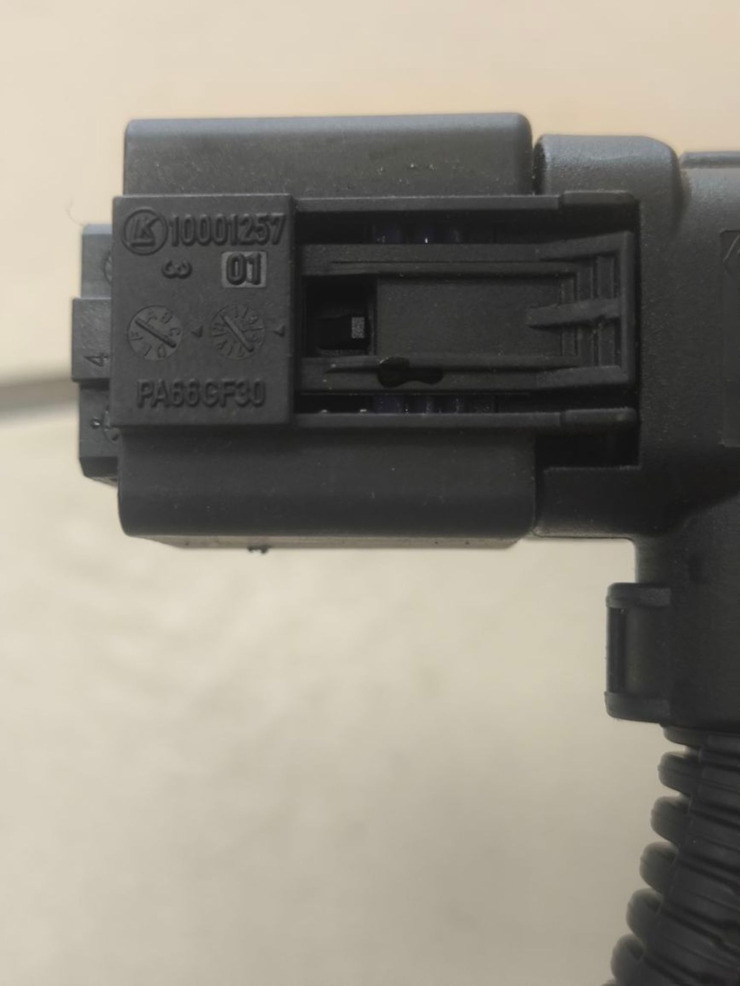 https://ycs.partsauto.market/partsauto-images/thmbs/userImages/a2d258a61cc08549ac0329b7373022c0/part/673b9a7e-6f97-4810-8977-68f88a356a4a_1786086251498.jpg