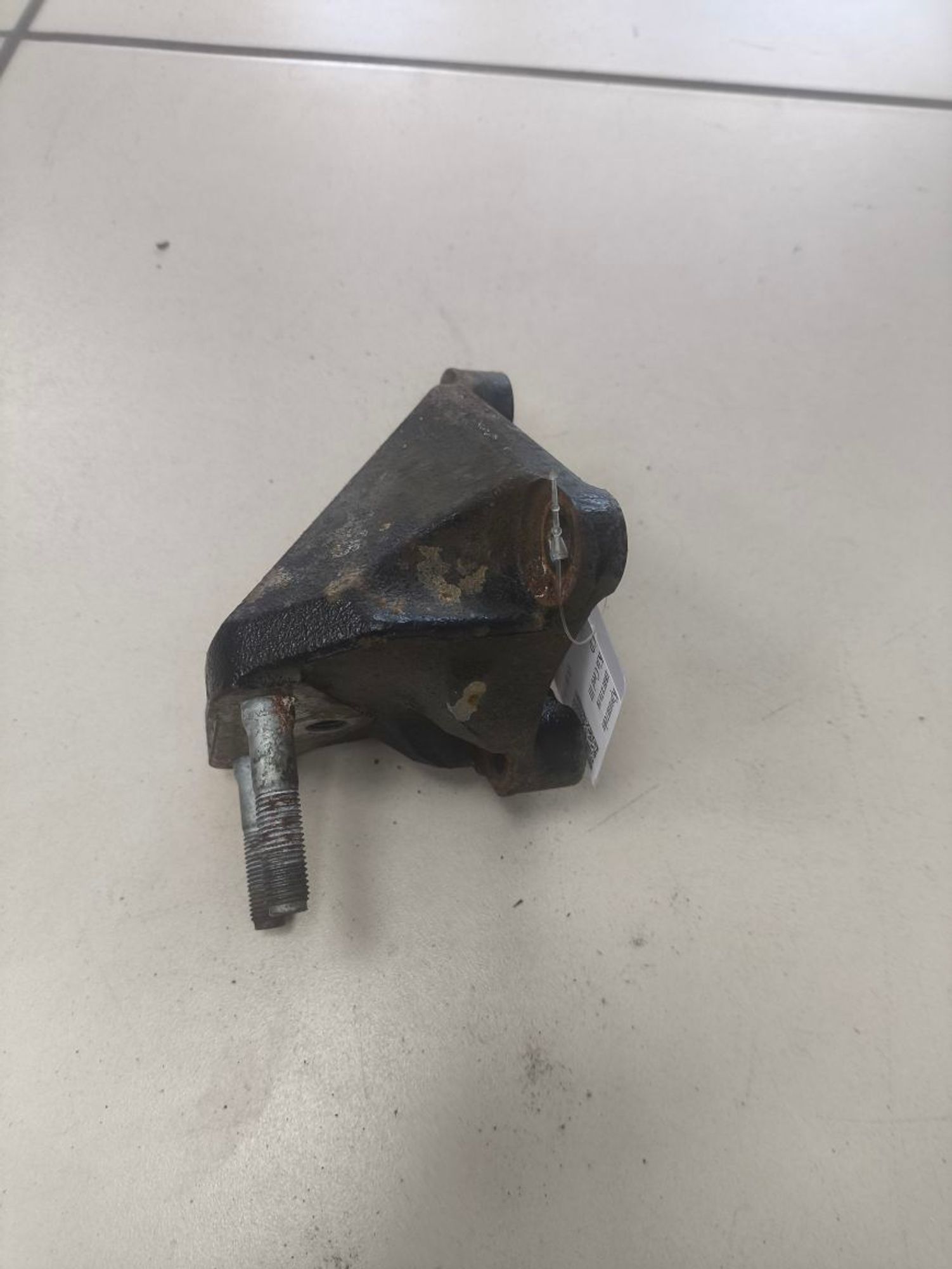 https://ycs.partsauto.market/partsauto-images/thmbs/userImages/a2d258a61cc08549ac0329b7373022c0/part/68bb4430-75d5-4667-bedc-d2e95c67203b_1786101958522.jpg