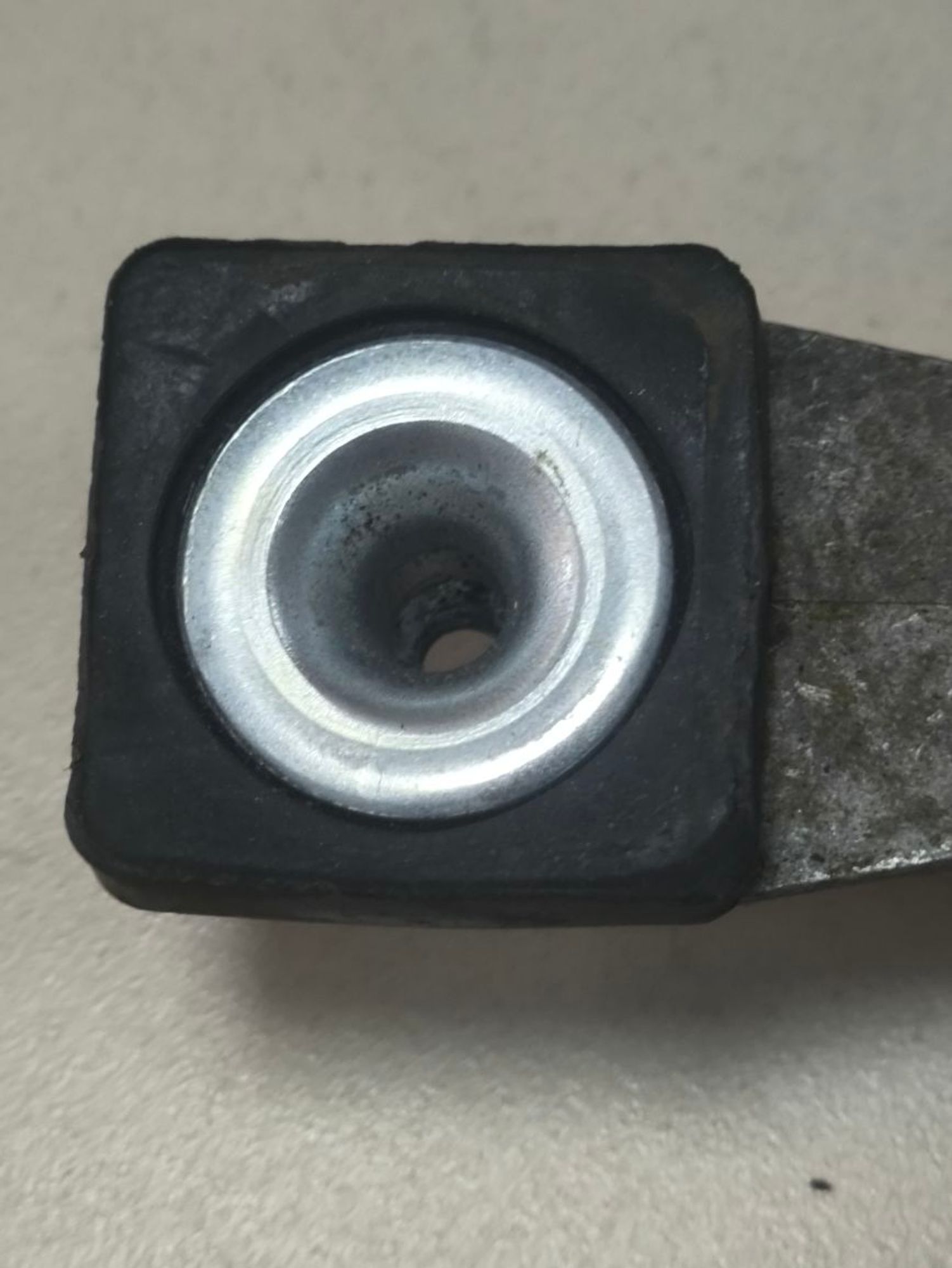 https://ycs.partsauto.market/partsauto-images/thmbs/userImages/a2d258a61cc08549ac0329b7373022c0/part/68e674df-49ff-4c15-82cb-50835ee16145_1781688724790.jpg