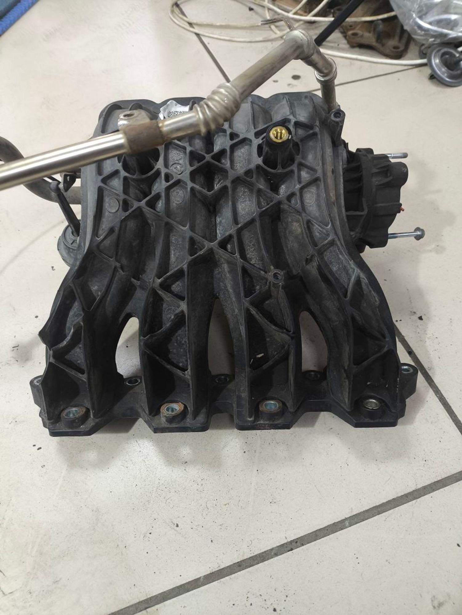 https://ycs.partsauto.market/partsauto-images/thmbs/userImages/a2d258a61cc08549ac0329b7373022c0/part/69d11d04-6e6d-4ee4-8959-ad50e202e08d_1782139962288.jpg