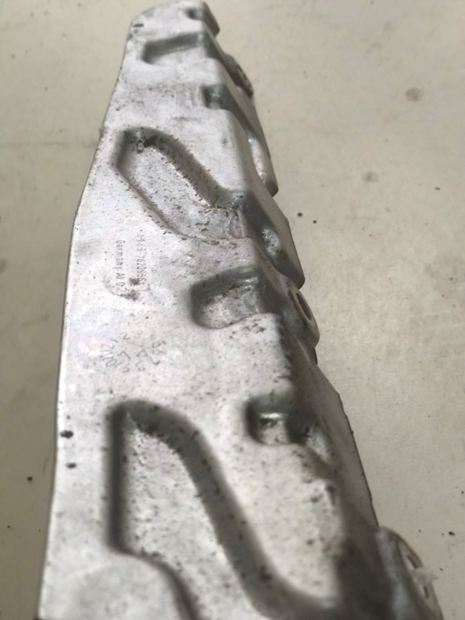 https://ycs.partsauto.market/partsauto-images/thmbs/userImages/a2d258a61cc08549ac0329b7373022c0/part/6aaf6476-cf2d-424d-9344-c5493721ed12_1787141604421.jpg