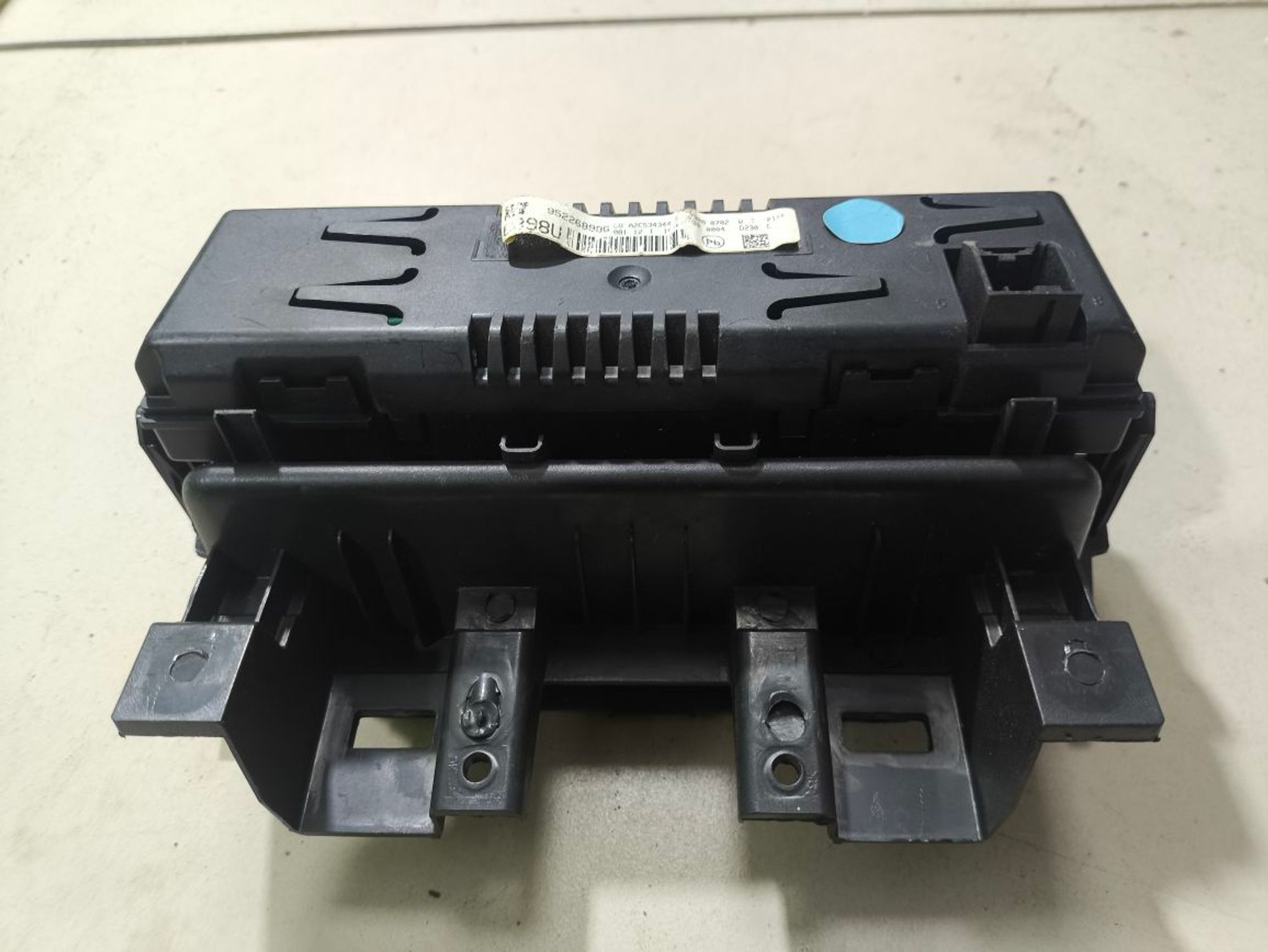https://ycs.partsauto.market/partsauto-images/thmbs/userImages/a2d258a61cc08549ac0329b7373022c0/part/6acdbece-ec37-4752-9d8a-58008e026425_1780050253046.jpg
