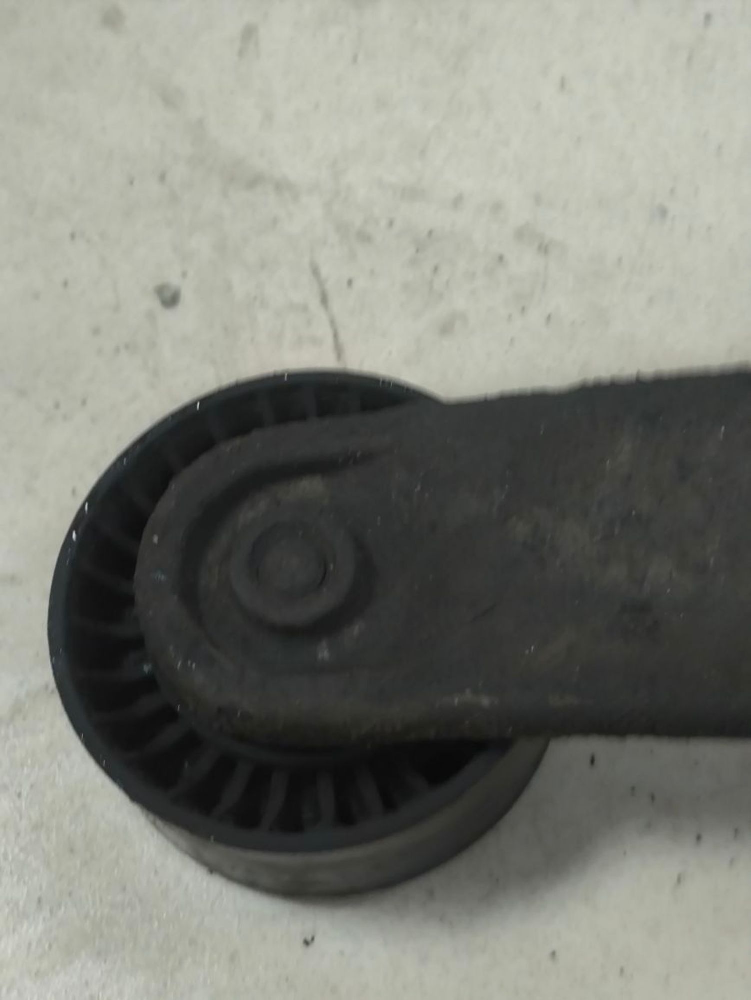 https://ycs.partsauto.market/partsauto-images/thmbs/userImages/a2d258a61cc08549ac0329b7373022c0/part/6c783fd1-4324-4f62-9f09-1a9766d918d1_1787039440046.jpg