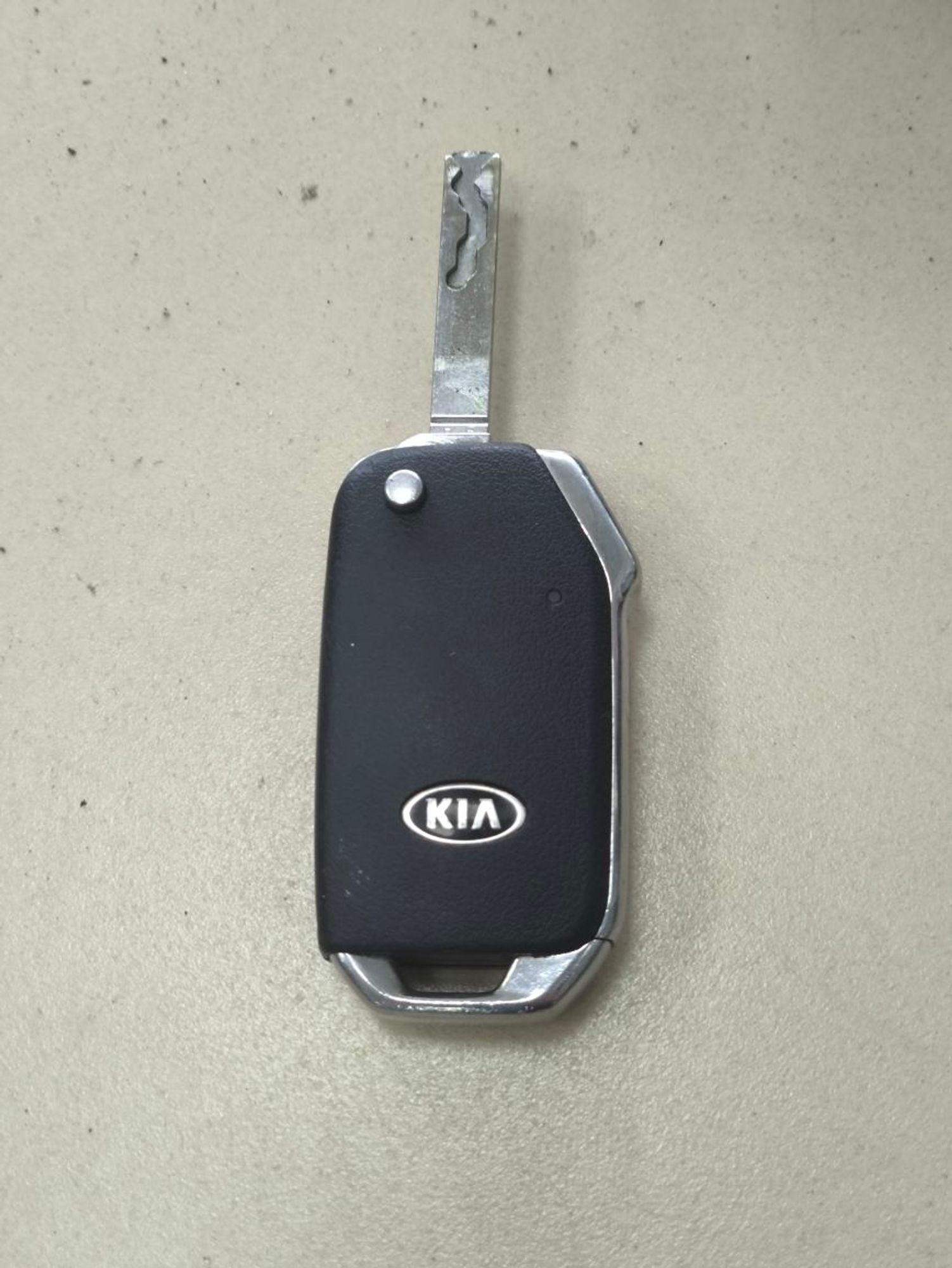 https://ycs.partsauto.market/partsauto-images/thmbs/userImages/a2d258a61cc08549ac0329b7373022c0/part/6cbde58c-66d1-4392-b852-1a5541e944e0_1782390395673.jpg