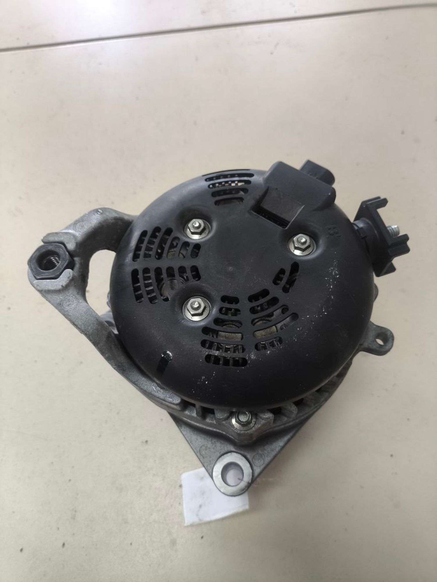 https://ycs.partsauto.market/partsauto-images/thmbs/userImages/a2d258a61cc08549ac0329b7373022c0/part/6f6b920a-d64b-4988-a3bf-b577026c23ff_1785937637713.jpg