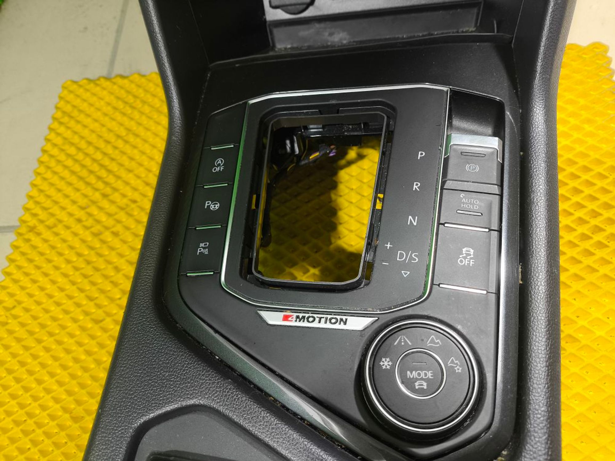 https://ycs.partsauto.market/partsauto-images/thmbs/userImages/a2d258a61cc08549ac0329b7373022c0/part/6fe3f8e5-4df1-4d30-a91c-d8077abf7be1_1779802109019.jpg