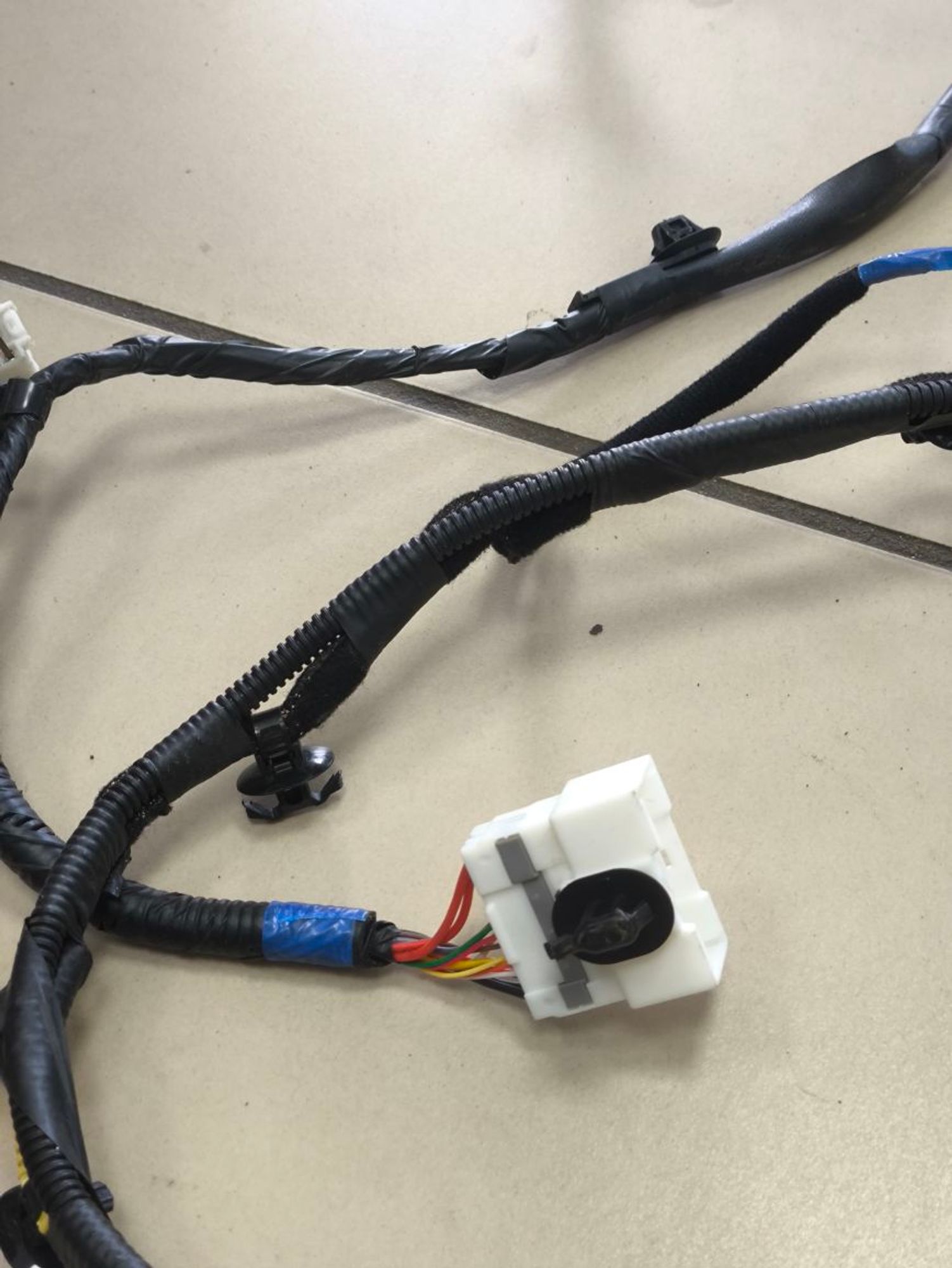https://ycs.partsauto.market/partsauto-images/thmbs/userImages/a2d258a61cc08549ac0329b7373022c0/part/70706cc9-6674-4820-9703-4a6b53580bc3_1782296872910.jpg