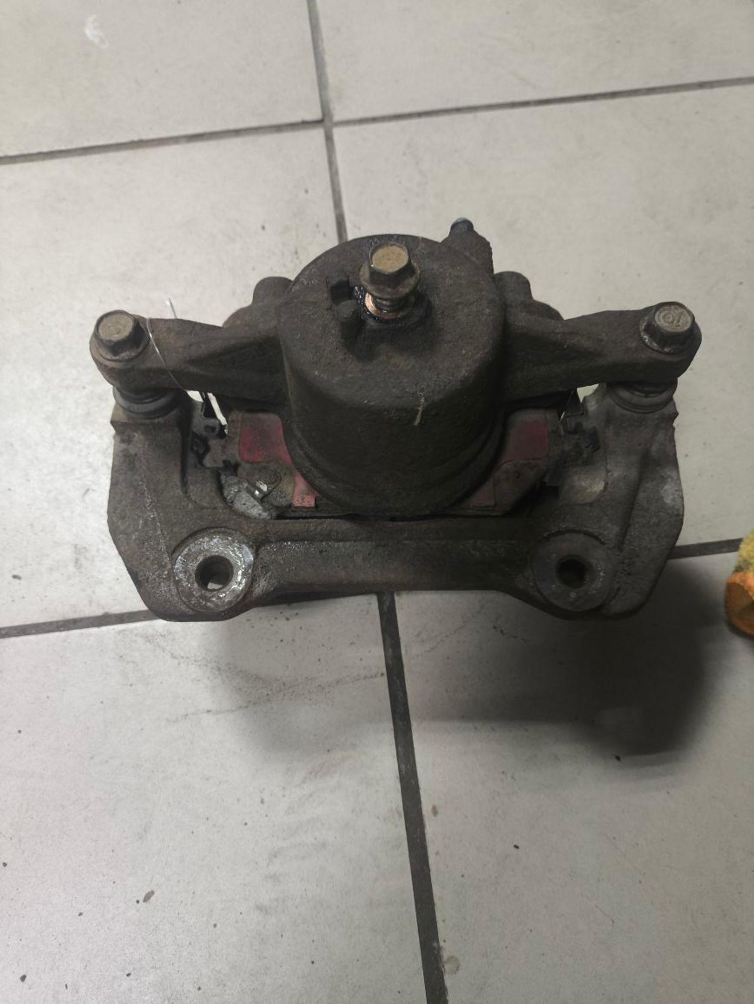 https://ycs.partsauto.market/partsauto-images/thmbs/userImages/a2d258a61cc08549ac0329b7373022c0/part/715051bc-ba93-42ad-b899-7f222c96fcb6_1787126551587.jpg
