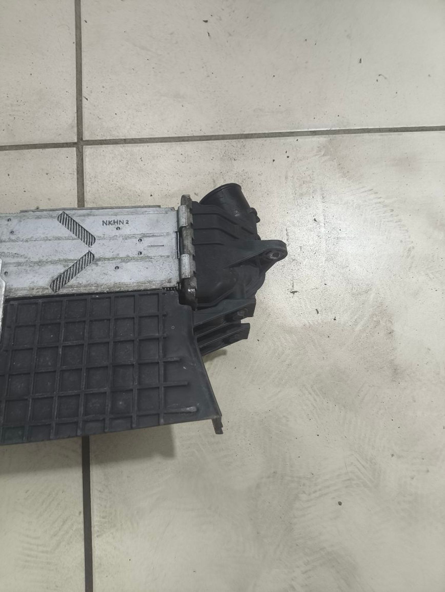 https://ycs.partsauto.market/partsauto-images/thmbs/userImages/a2d258a61cc08549ac0329b7373022c0/part/73a84477-4377-44db-a931-6fd39fa3136c_1781008653488.jpg