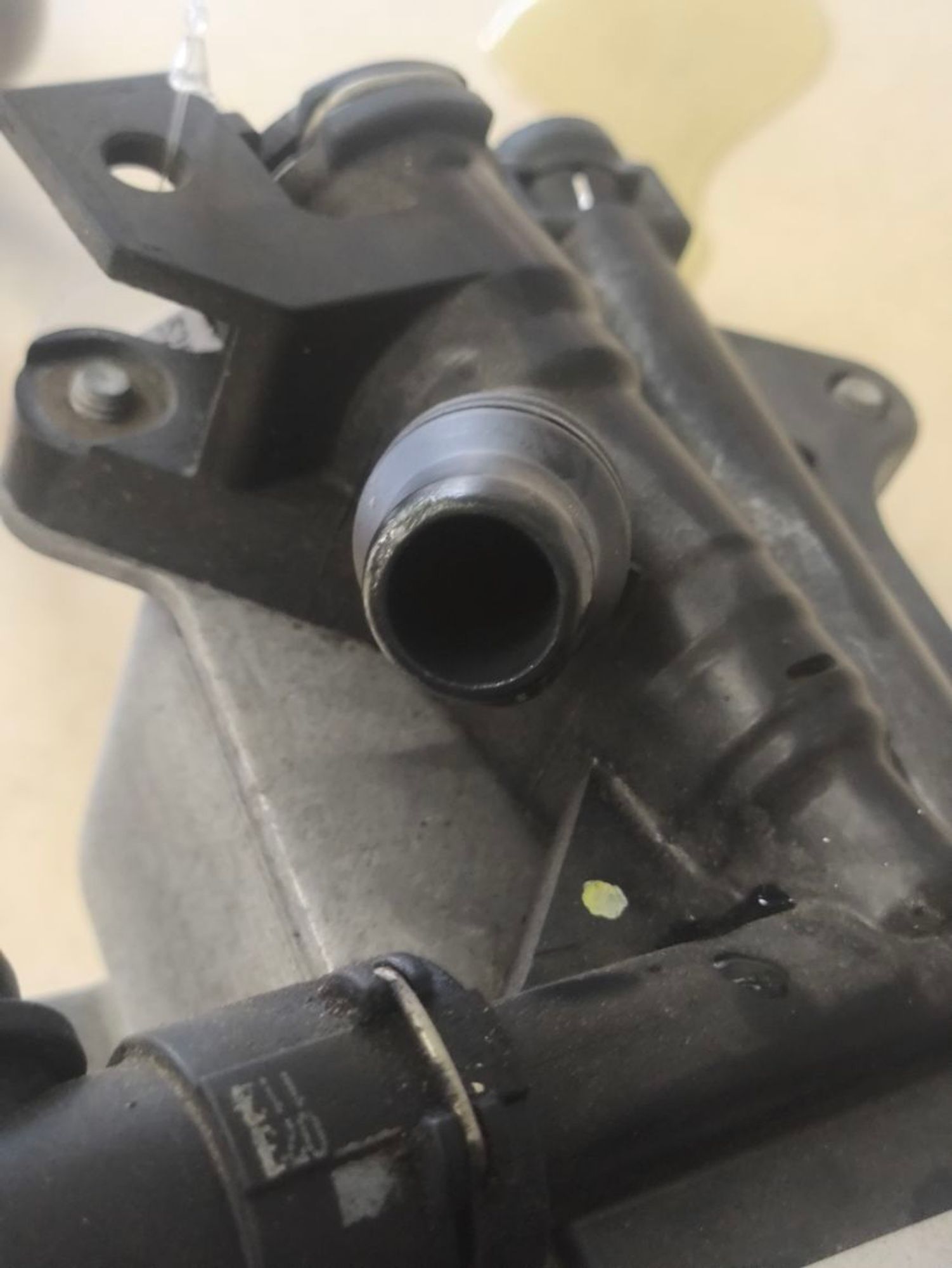 https://ycs.partsauto.market/partsauto-images/thmbs/userImages/a2d258a61cc08549ac0329b7373022c0/part/749bf876-726f-4b8f-85ce-7ad7dd0371ea_1786019334855.jpg