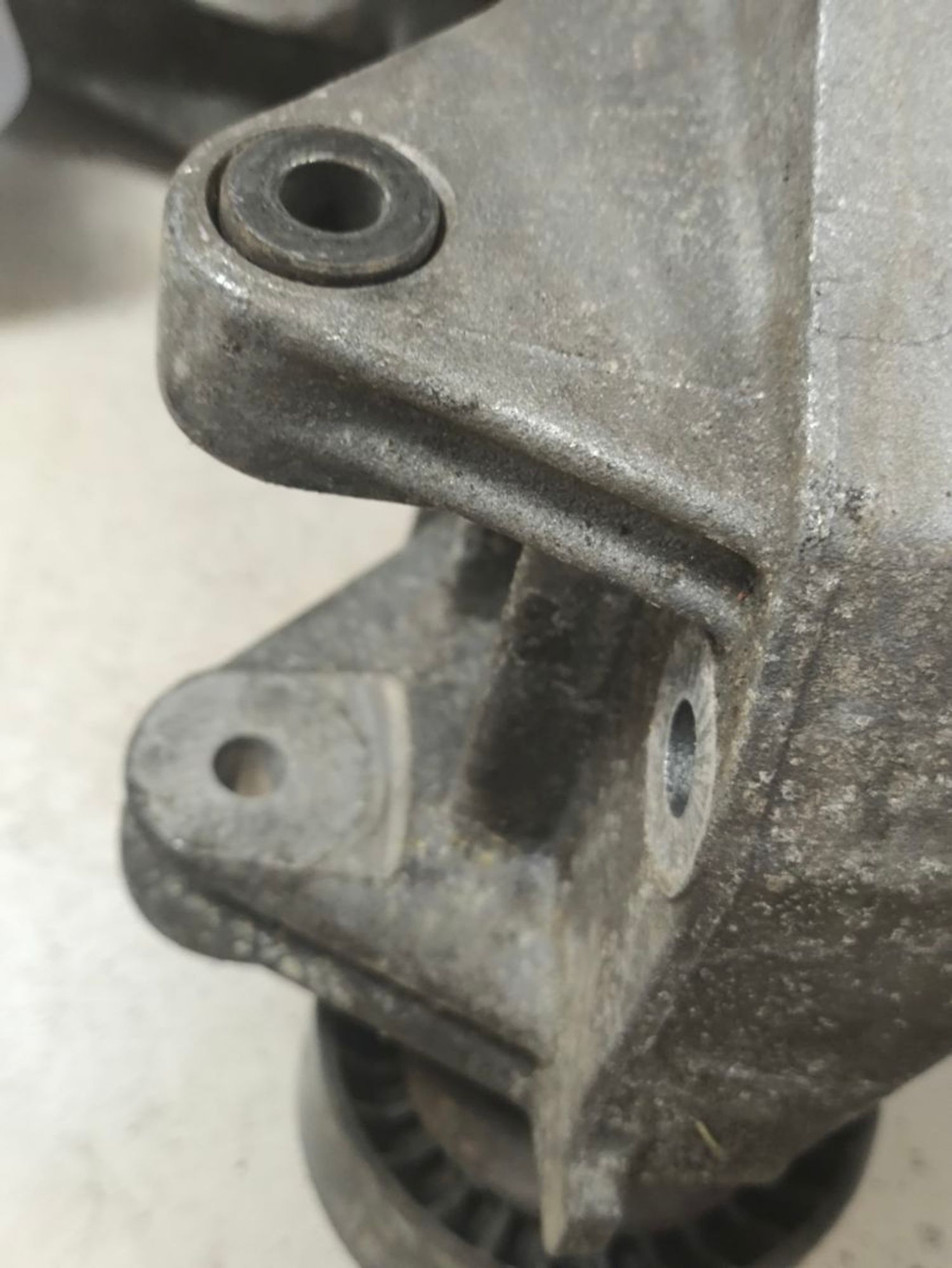 https://ycs.partsauto.market/partsauto-images/thmbs/userImages/a2d258a61cc08549ac0329b7373022c0/part/75976e4d-b23b-465c-8ec2-bc3a134a84d3_1787210379906.jpg