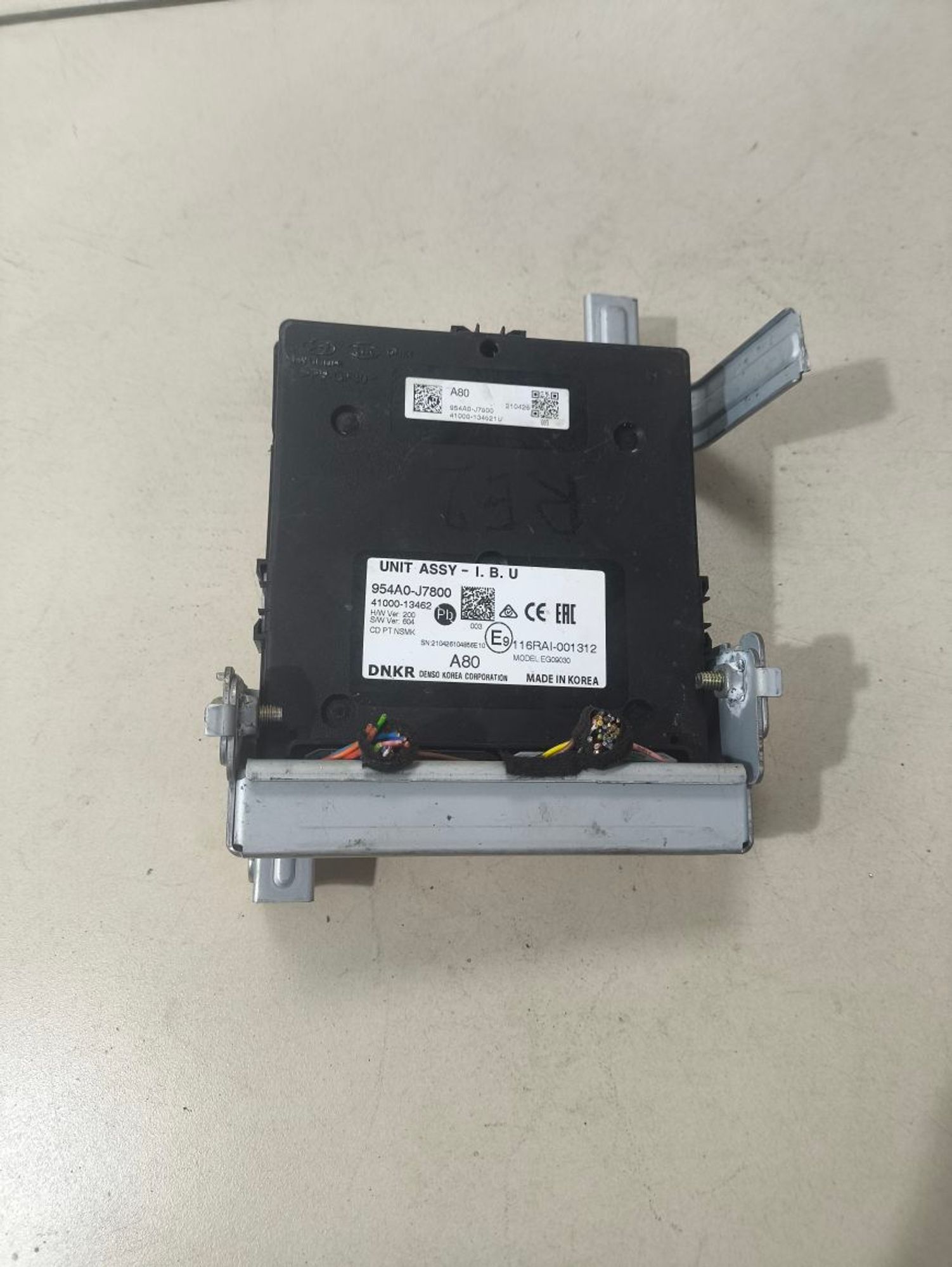 https://ycs.partsauto.market/partsauto-images/thmbs/userImages/a2d258a61cc08549ac0329b7373022c0/part/76022f74-d833-4dec-95c2-0023f214e031_1781102480895.jpg
