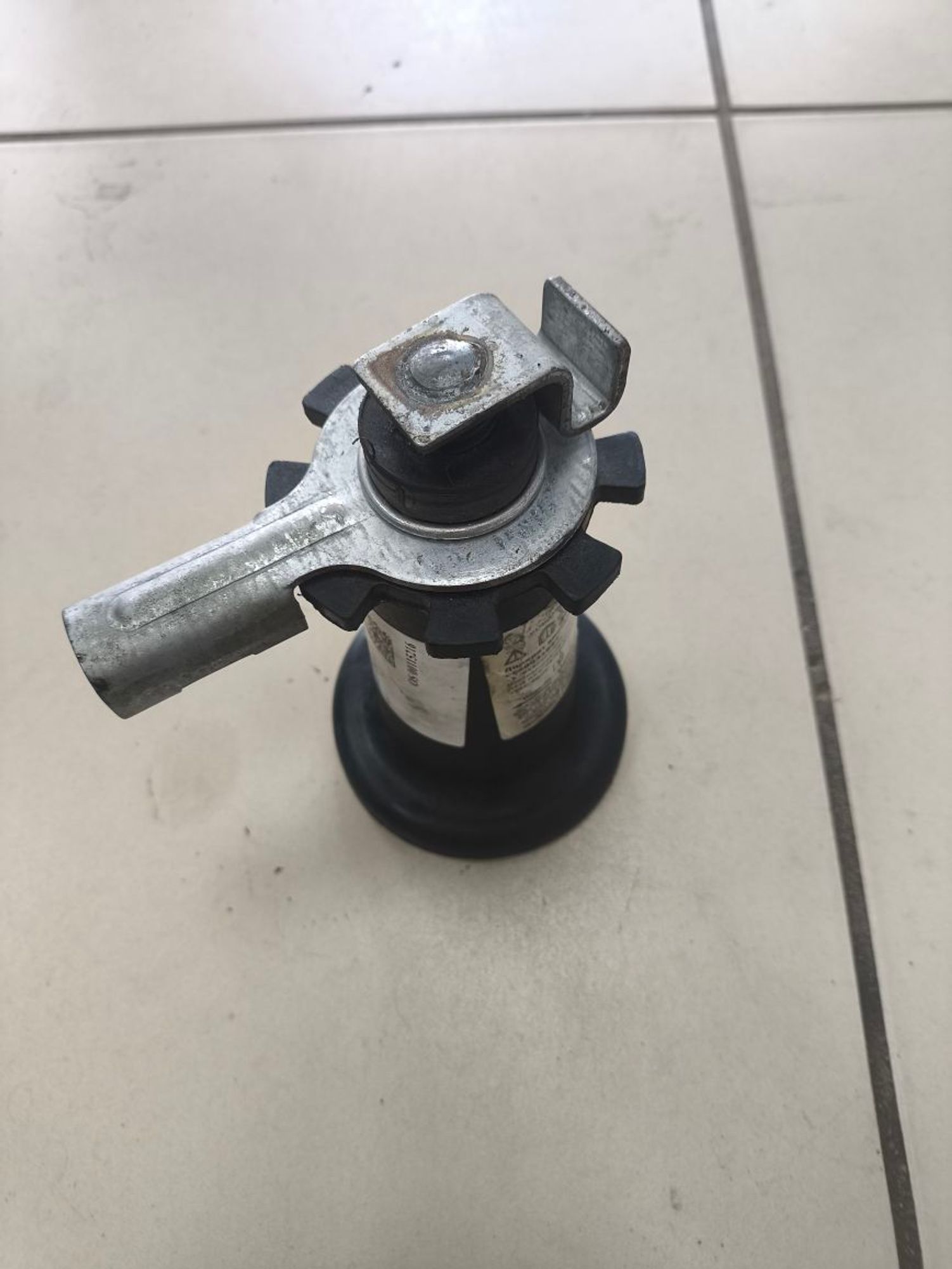 https://ycs.partsauto.market/partsauto-images/thmbs/userImages/a2d258a61cc08549ac0329b7373022c0/part/761286b0-6314-4a64-a86d-61c7068e55ce_1784807749190.jpg