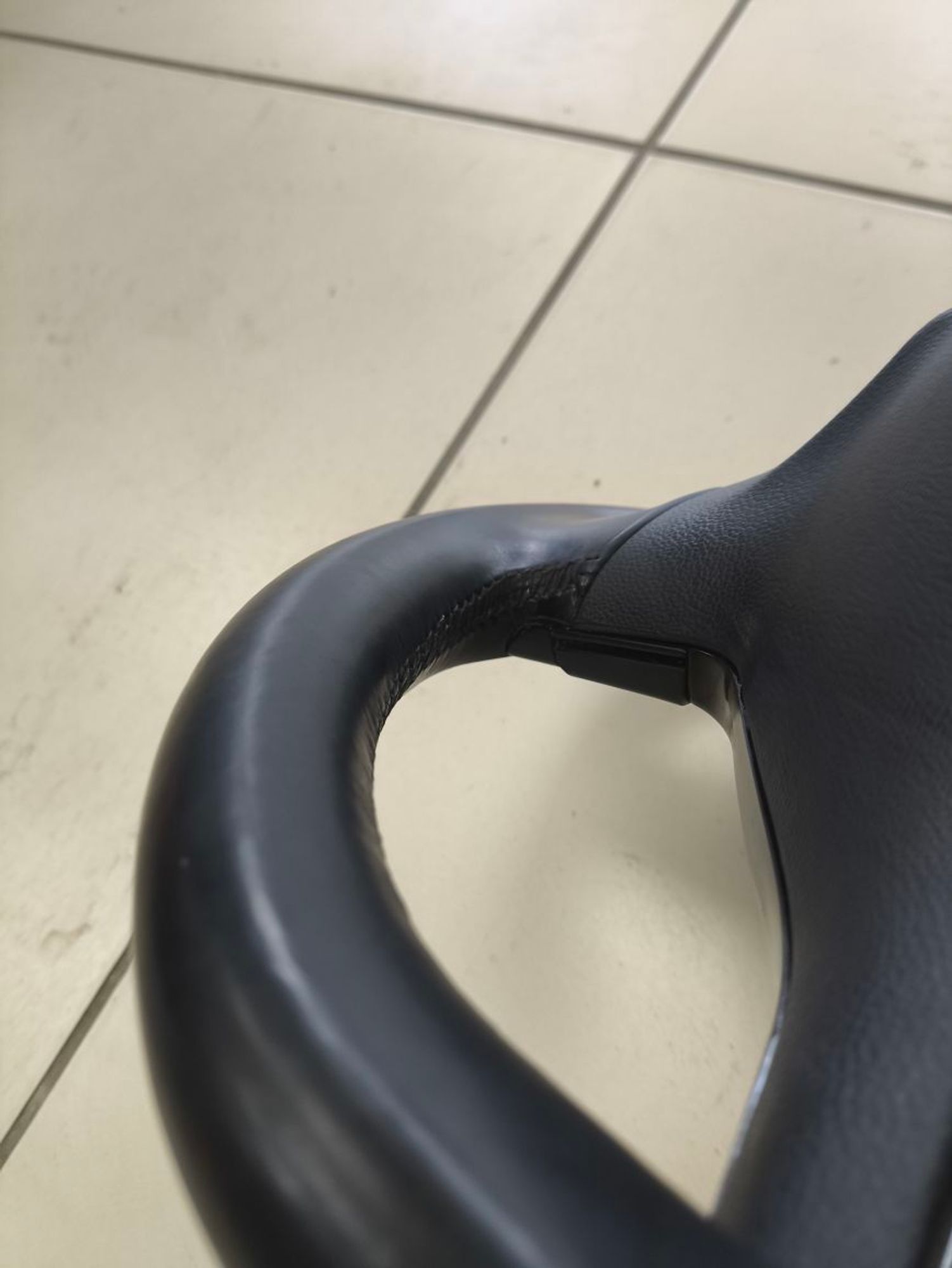 https://ycs.partsauto.market/partsauto-images/thmbs/userImages/a2d258a61cc08549ac0329b7373022c0/part/78d92d1f-e622-49f1-ac54-6d9ff2eed608_1782392016162.jpg