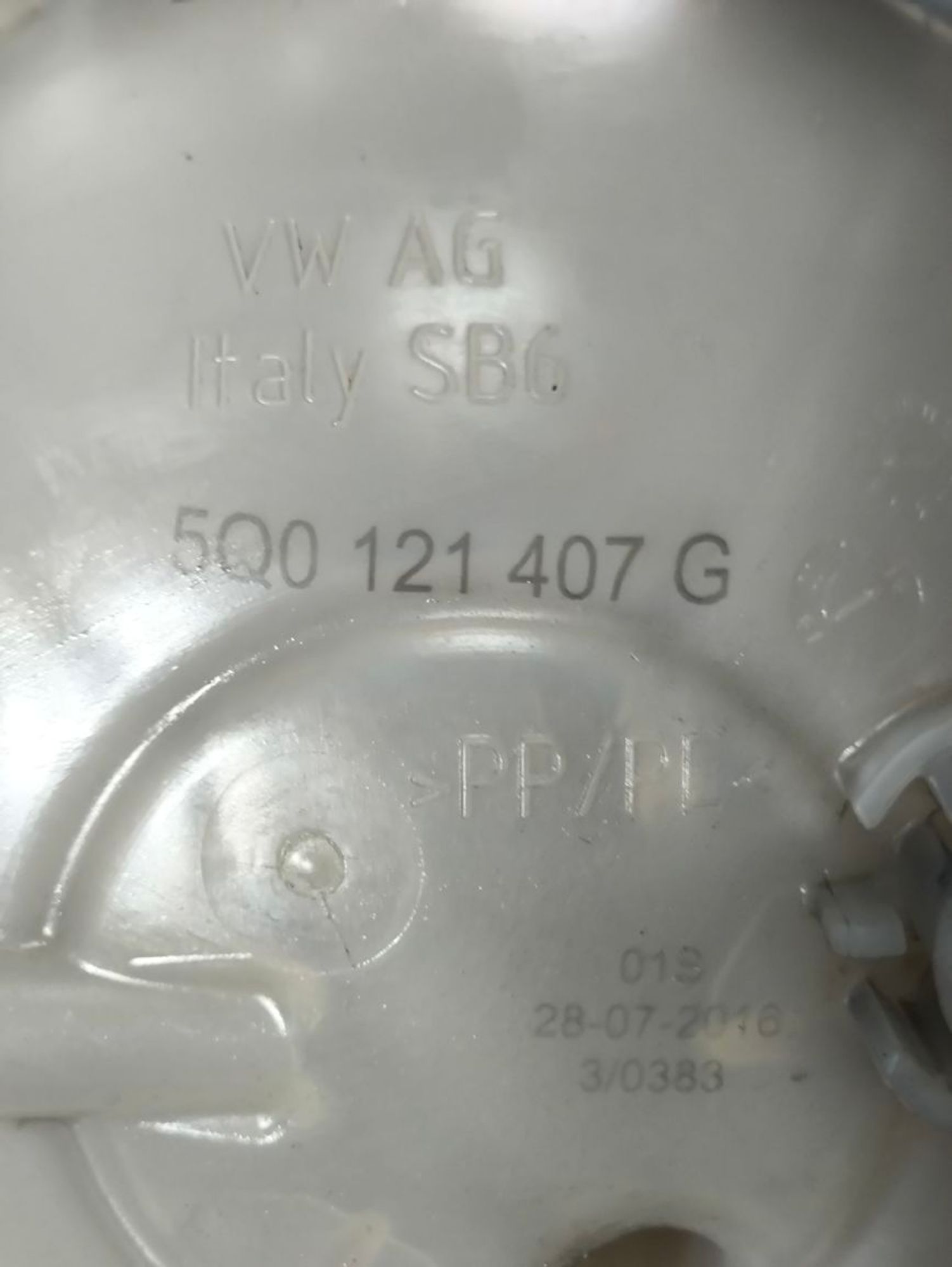https://ycs.partsauto.market/partsauto-images/thmbs/userImages/a2d258a61cc08549ac0329b7373022c0/part/7bebd803-4e3e-4c63-a548-17d0ca419fbc_1783334111242.jpg