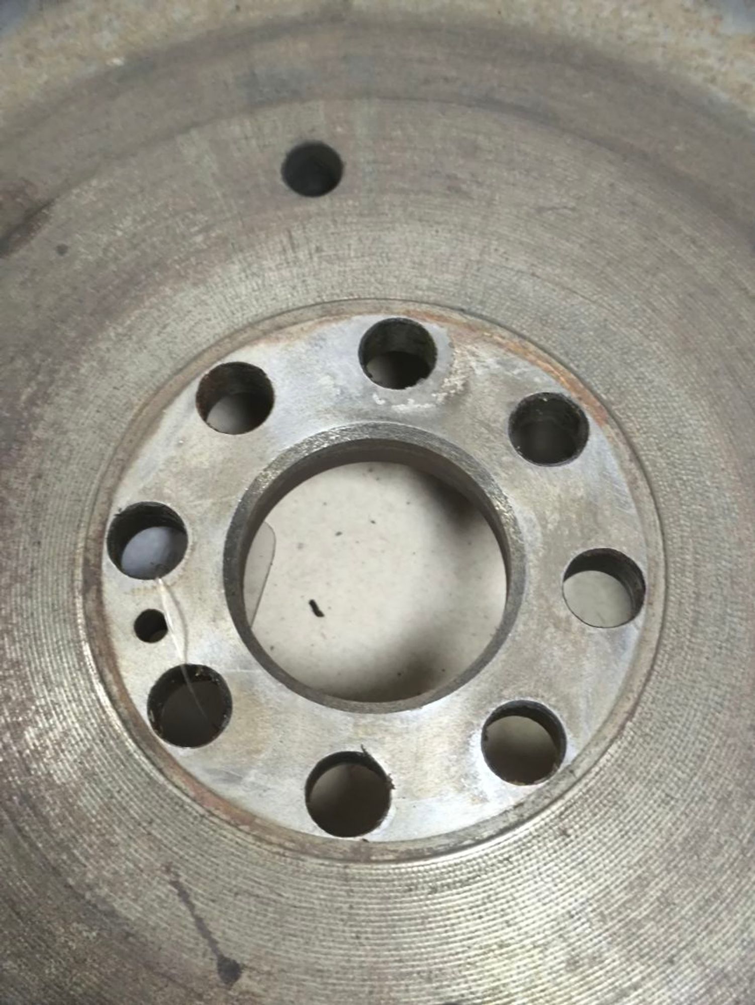 https://ycs.partsauto.market/partsauto-images/thmbs/userImages/a2d258a61cc08549ac0329b7373022c0/part/7bec8abe-8f48-411e-ac11-cf8579b290c8_1787040005306.jpg