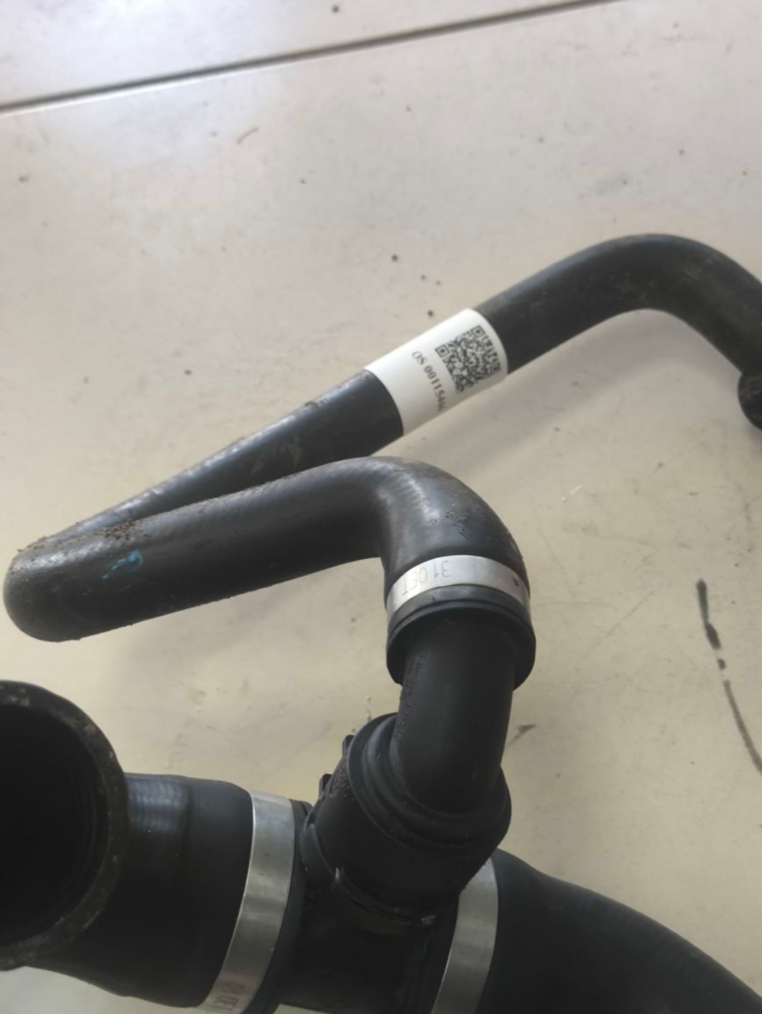 https://ycs.partsauto.market/partsauto-images/thmbs/userImages/a2d258a61cc08549ac0329b7373022c0/part/7c146b6a-bd6a-4e46-94fd-33133bae24f5_1786013840800.jpg