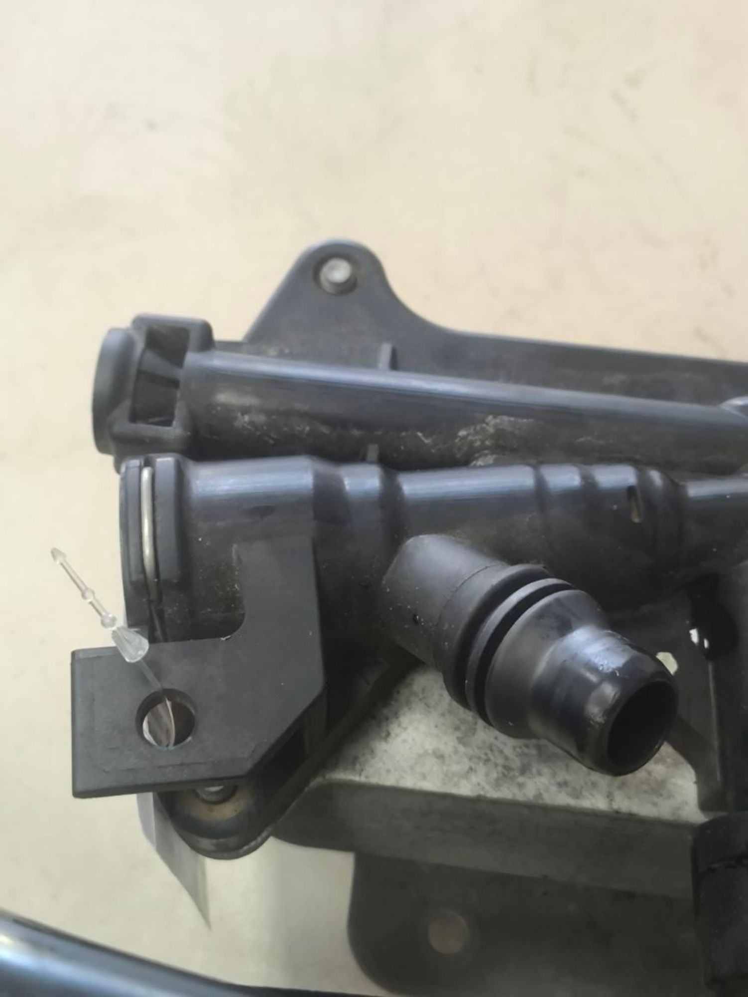 https://ycs.partsauto.market/partsauto-images/thmbs/userImages/a2d258a61cc08549ac0329b7373022c0/part/7c66812b-19e0-4d5e-91e7-991e3d98c2e6_1786019330309.jpg