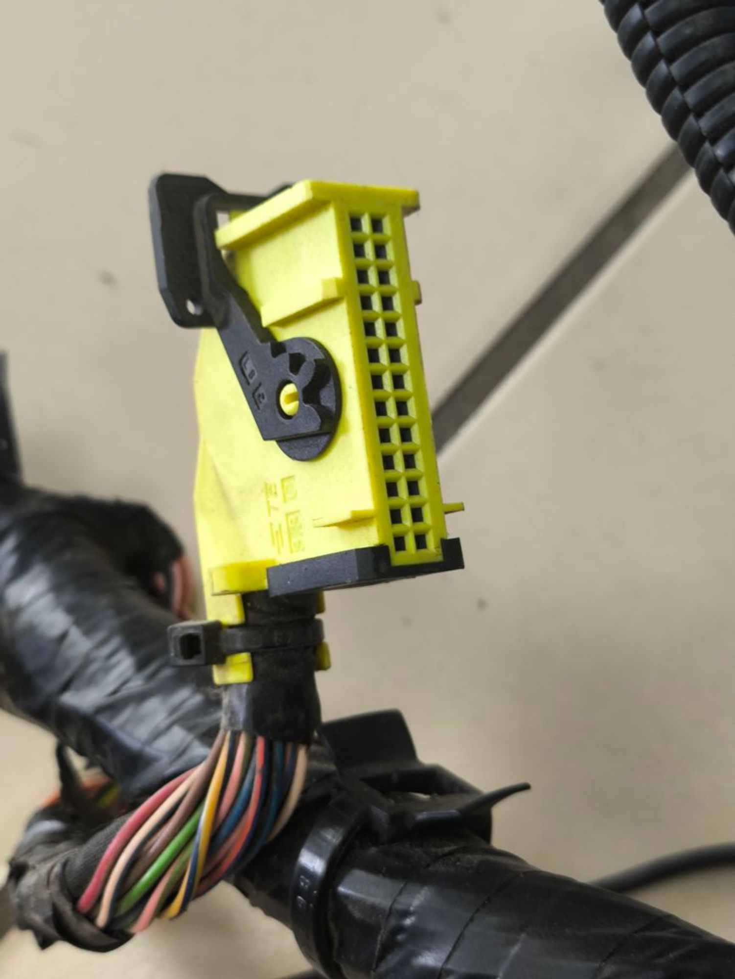 https://ycs.partsauto.market/partsauto-images/thmbs/userImages/a2d258a61cc08549ac0329b7373022c0/part/7d70cf72-320f-4e3e-9501-bba95a9a16f0_1782296024839.jpg