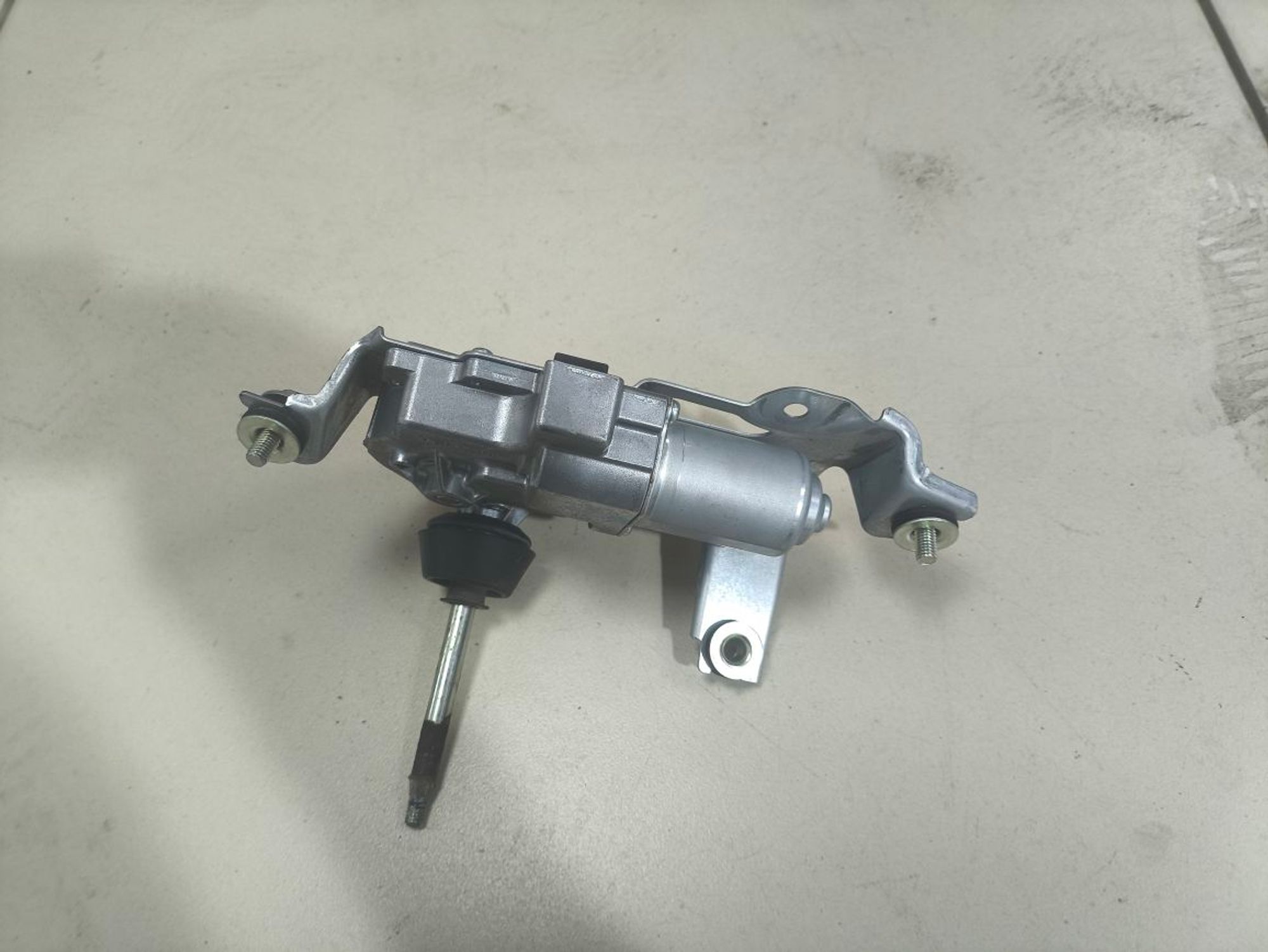 https://ycs.partsauto.market/partsauto-images/thmbs/userImages/a2d258a61cc08549ac0329b7373022c0/part/7d7e11c6-60ba-4809-ba00-2f85bf610f04_1781084515076.jpg