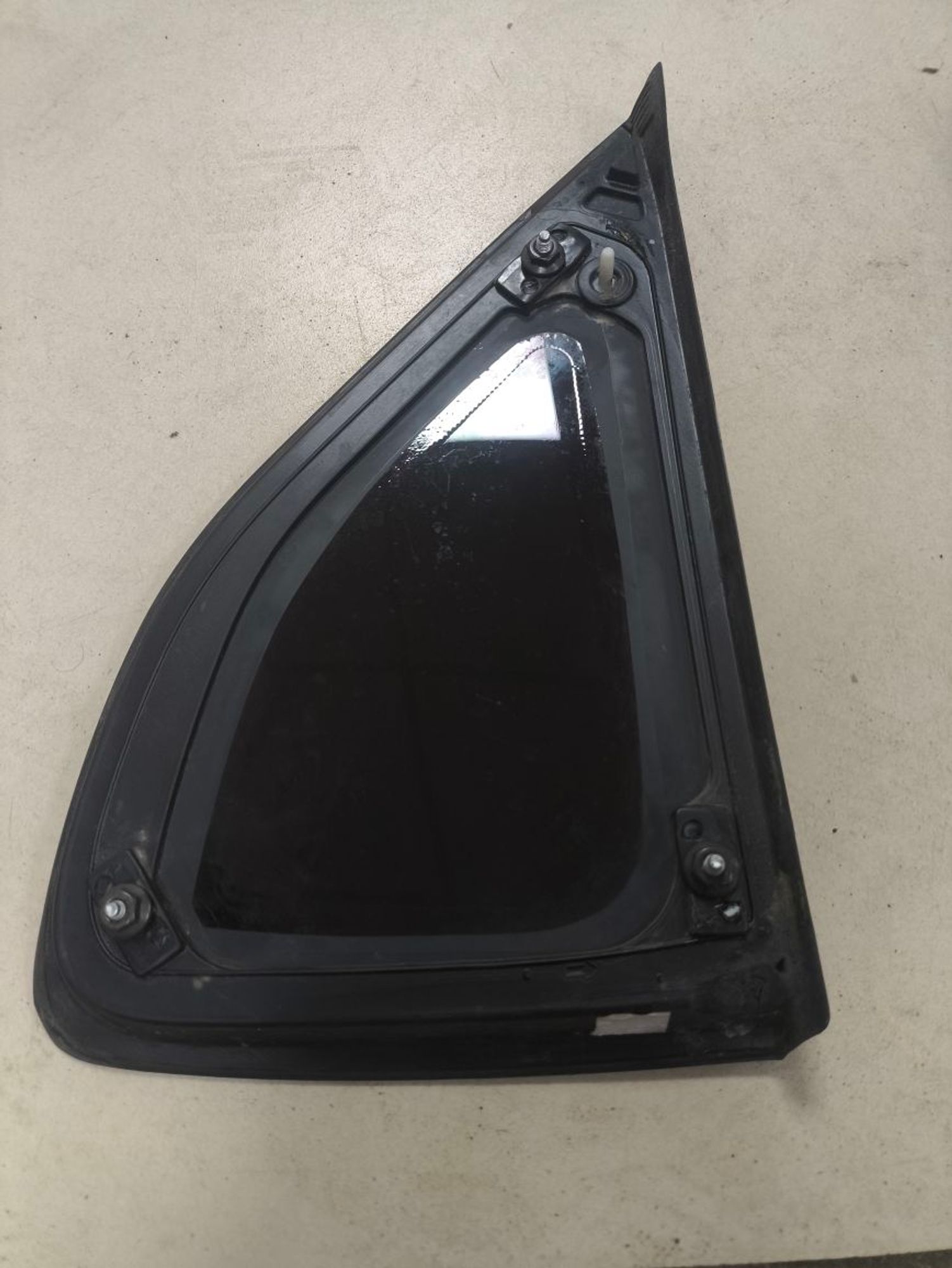 https://ycs.partsauto.market/partsauto-images/thmbs/userImages/a2d258a61cc08549ac0329b7373022c0/part/7deedd4e-516e-4477-acf5-65f3b3f2e81f_1787207964455.jpg