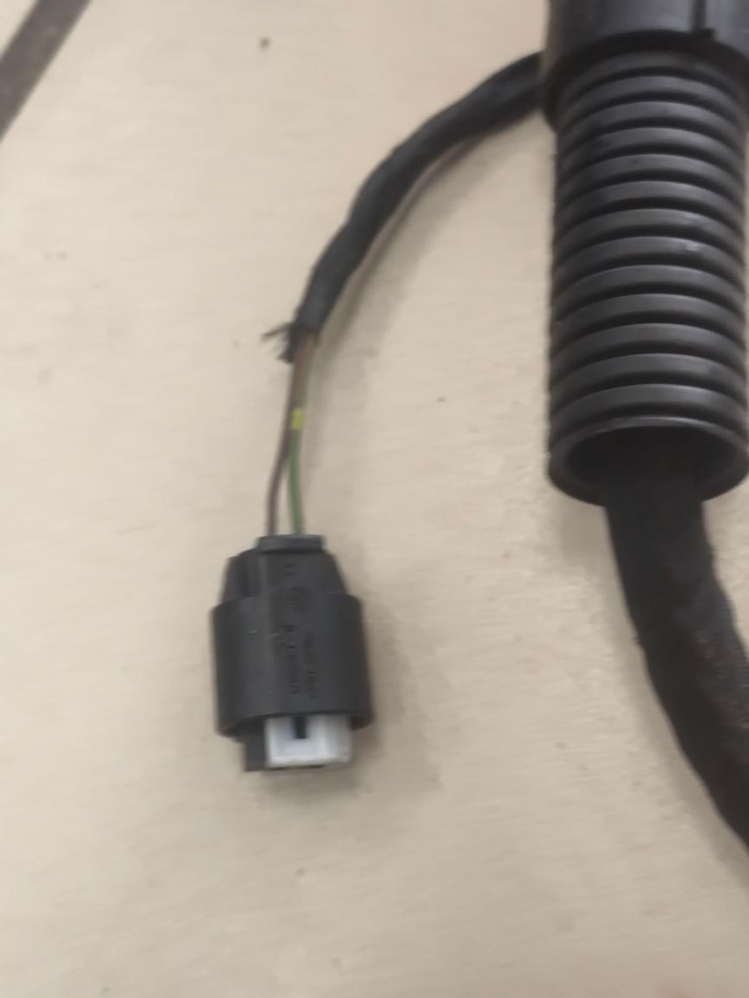 https://ycs.partsauto.market/partsauto-images/thmbs/userImages/a2d258a61cc08549ac0329b7373022c0/part/7e59747c-6869-4538-9656-357823bfad9f_1786085853782.jpg
