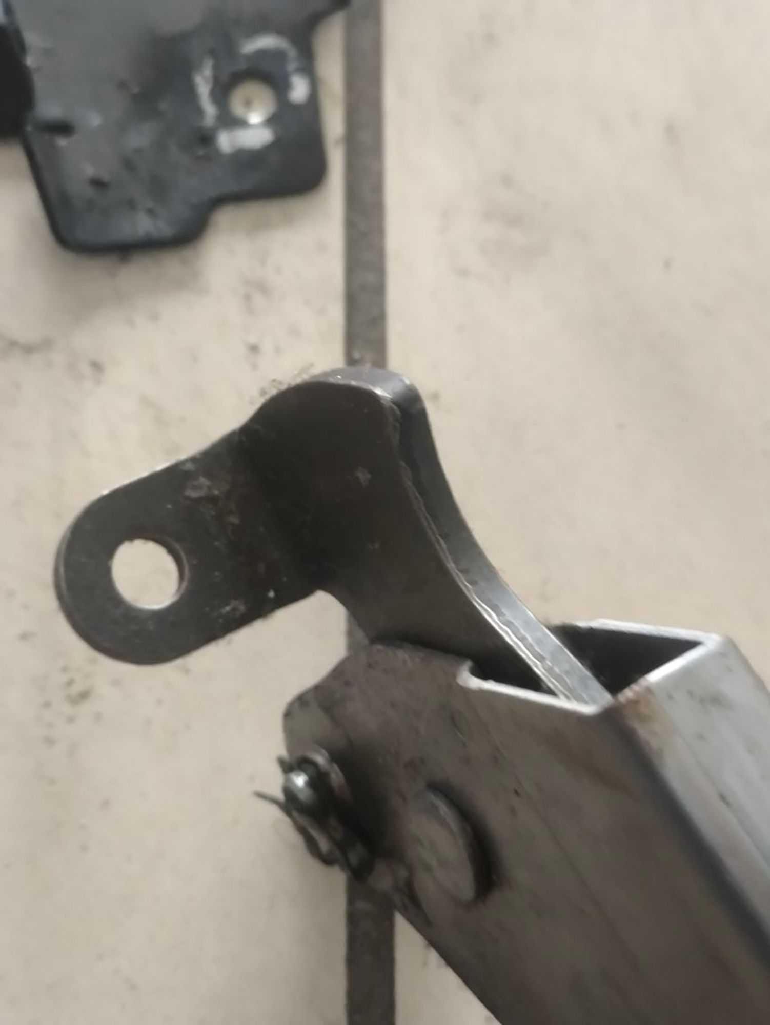 https://ycs.partsauto.market/partsauto-images/thmbs/userImages/a2d258a61cc08549ac0329b7373022c0/part/7e94db37-a34b-4ff7-99d9-4f5e8e62a8a2_1785482525682.jpg