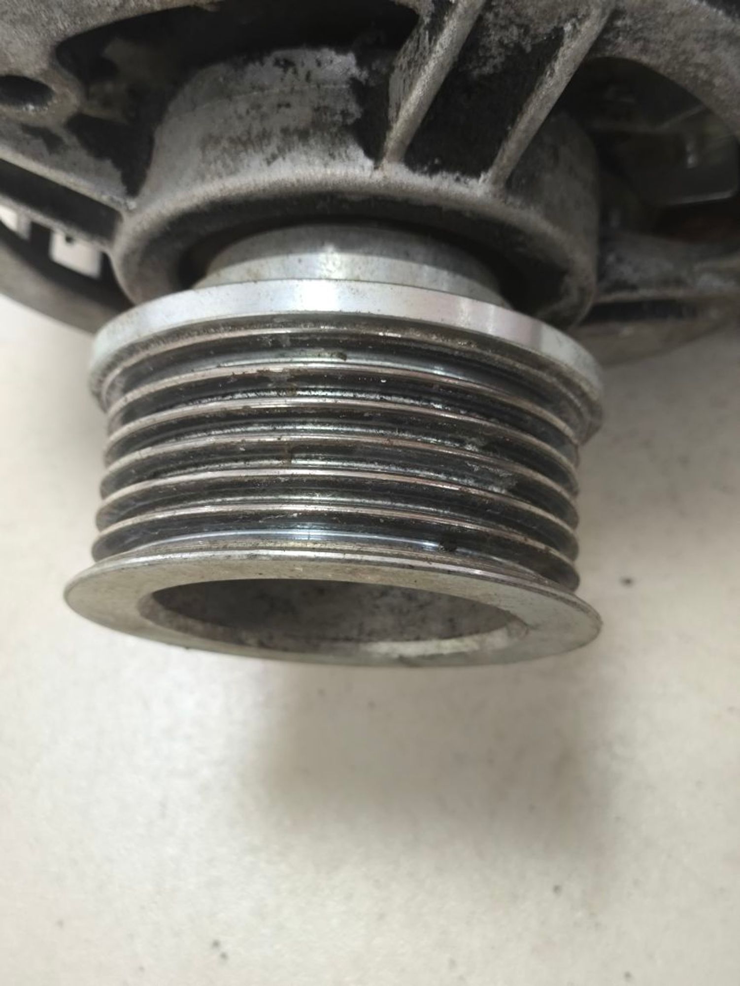 https://ycs.partsauto.market/partsauto-images/thmbs/userImages/a2d258a61cc08549ac0329b7373022c0/part/7f025d49-5455-4afa-be34-5589216154b9_1783518490039.jpg