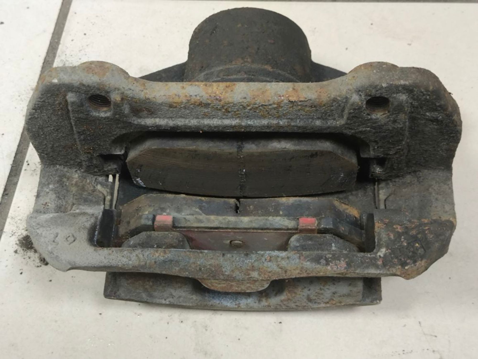 https://ycs.partsauto.market/partsauto-images/thmbs/userImages/a2d258a61cc08549ac0329b7373022c0/part/7f872b83-86de-491d-857a-264775920970_1787040405392.jpg
