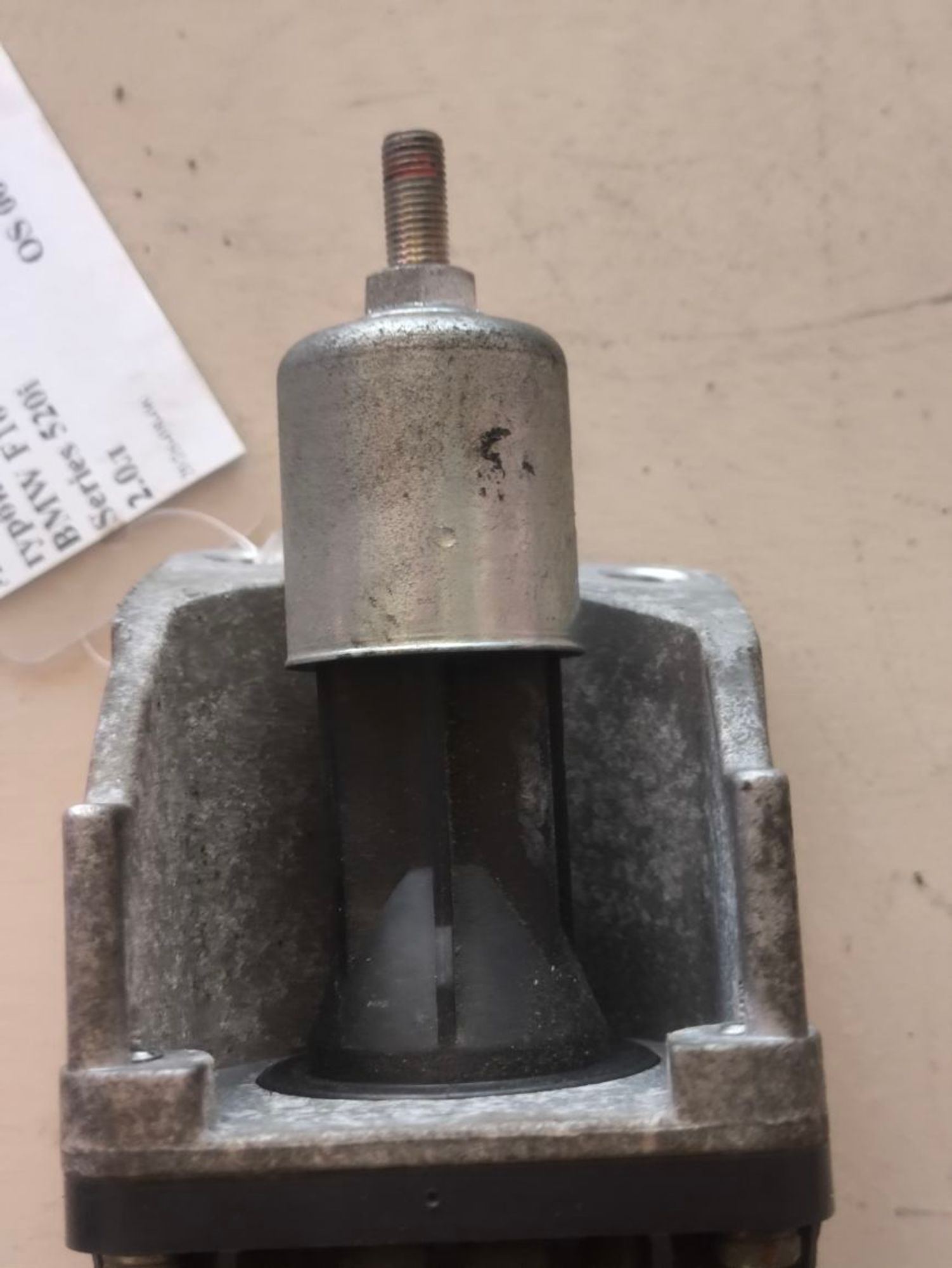 https://ycs.partsauto.market/partsauto-images/thmbs/userImages/a2d258a61cc08549ac0329b7373022c0/part/80037366-282e-46e9-938b-3090d0879465_1785997606096.jpg