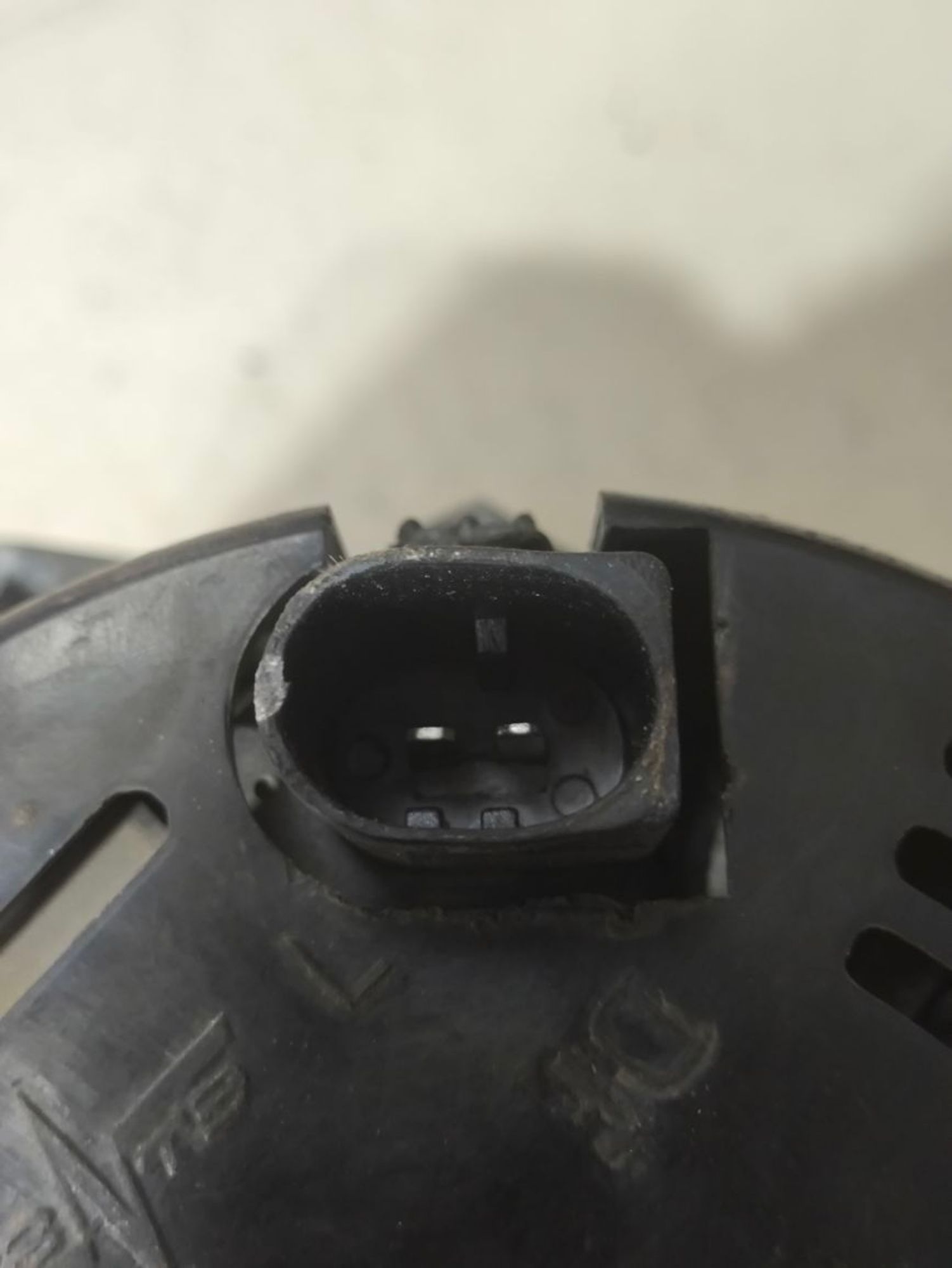 https://ycs.partsauto.market/partsauto-images/thmbs/userImages/a2d258a61cc08549ac0329b7373022c0/part/80e85e43-0e73-415d-8202-86674fa737bb_1783517833972.jpg