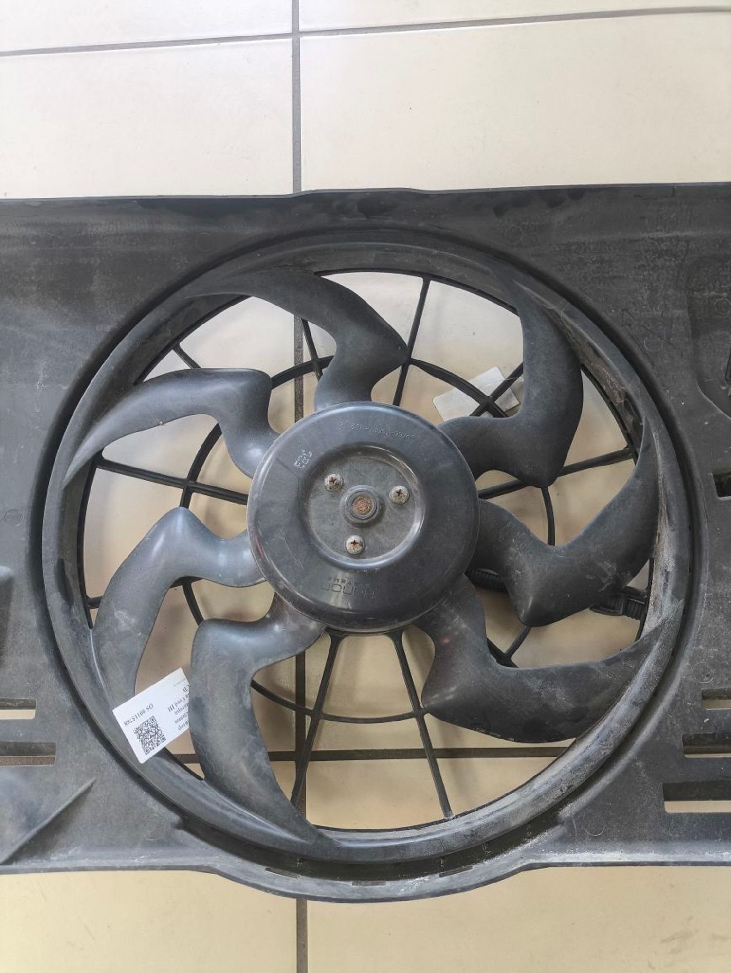 https://ycs.partsauto.market/partsauto-images/thmbs/userImages/a2d258a61cc08549ac0329b7373022c0/part/810b5cb8-8435-41bf-b37a-52d94069cf92_1787129268322.jpg