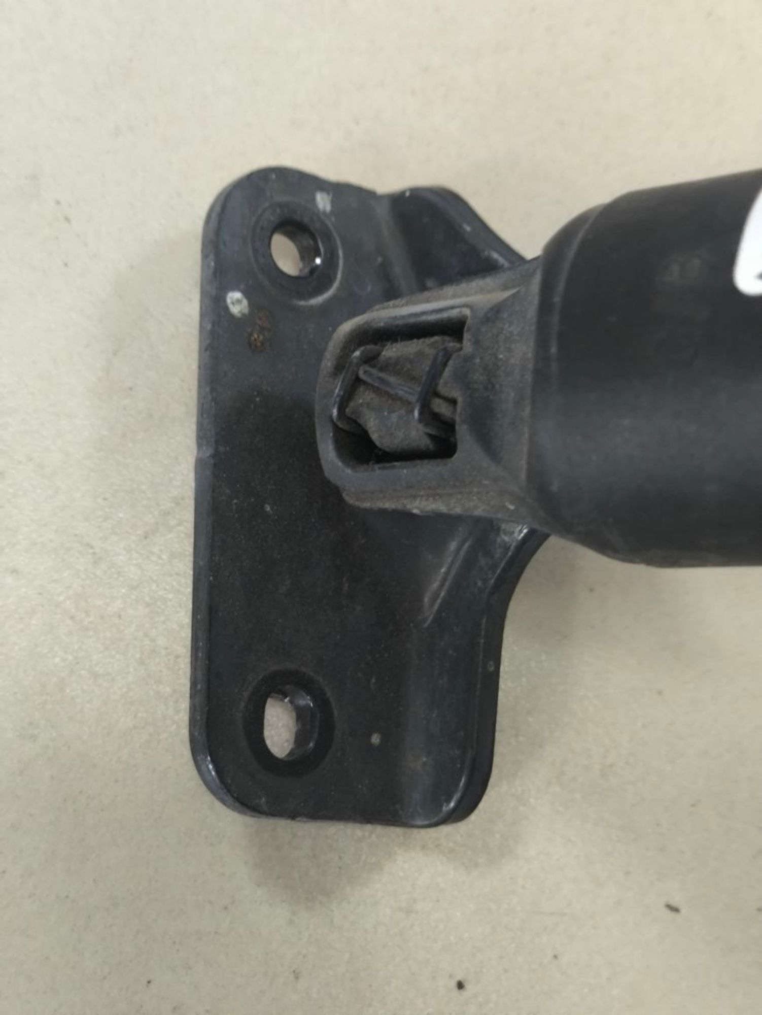 https://ycs.partsauto.market/partsauto-images/thmbs/userImages/a2d258a61cc08549ac0329b7373022c0/part/82cf1a5b-247e-44b6-9f2c-f37da42b1647_1782304035550.jpg