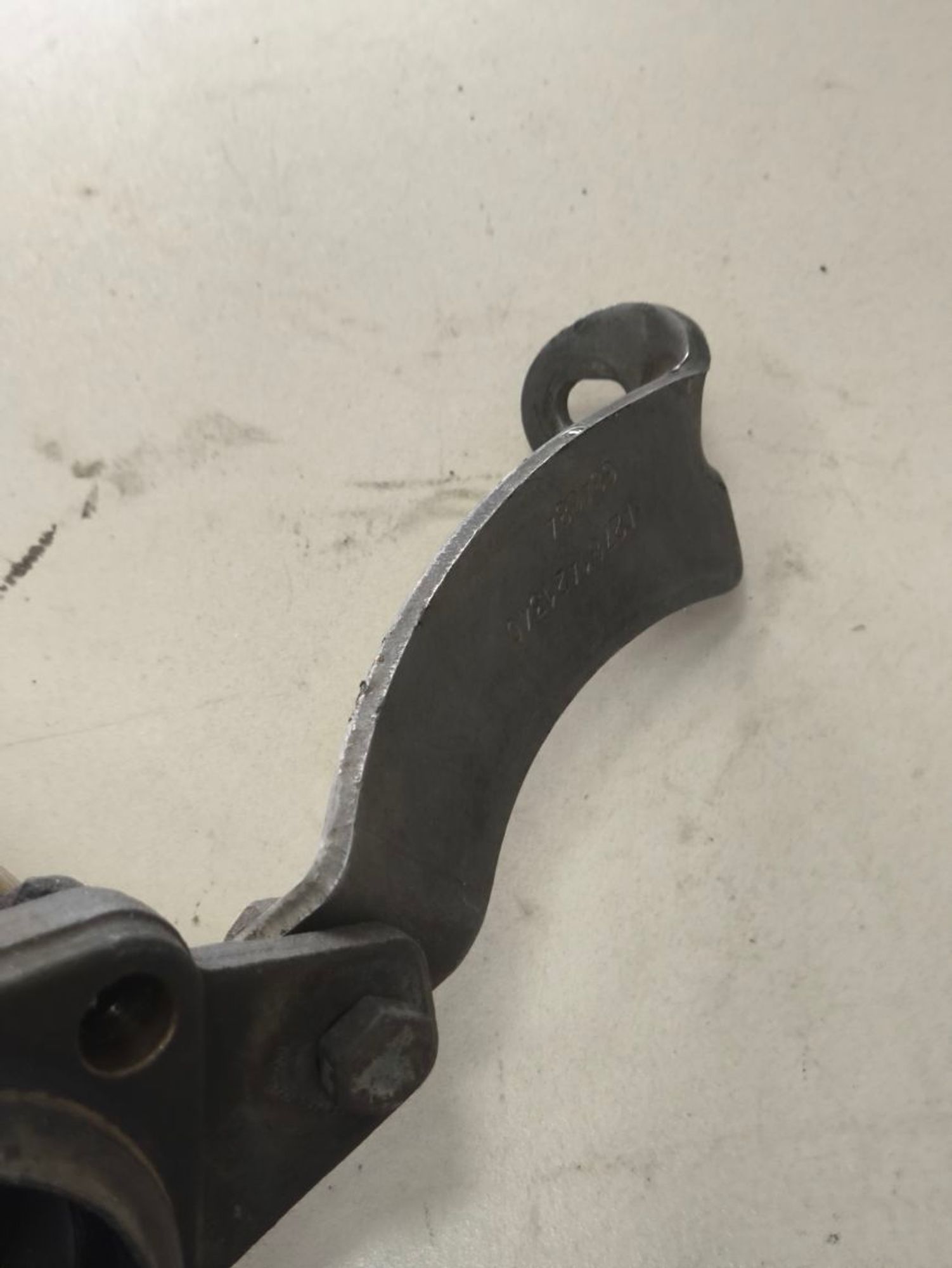 https://ycs.partsauto.market/partsauto-images/thmbs/userImages/a2d258a61cc08549ac0329b7373022c0/part/84cda7df-7cb7-49e8-bc52-07f873902df1_1784798096136.jpg