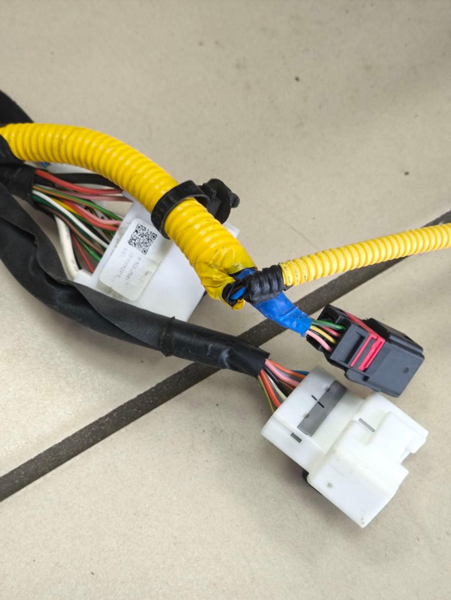 https://ycs.partsauto.market/partsauto-images/thmbs/userImages/a2d258a61cc08549ac0329b7373022c0/part/854dbb11-9273-48cf-8582-6dfa88b0d32f_1782296883836.jpg