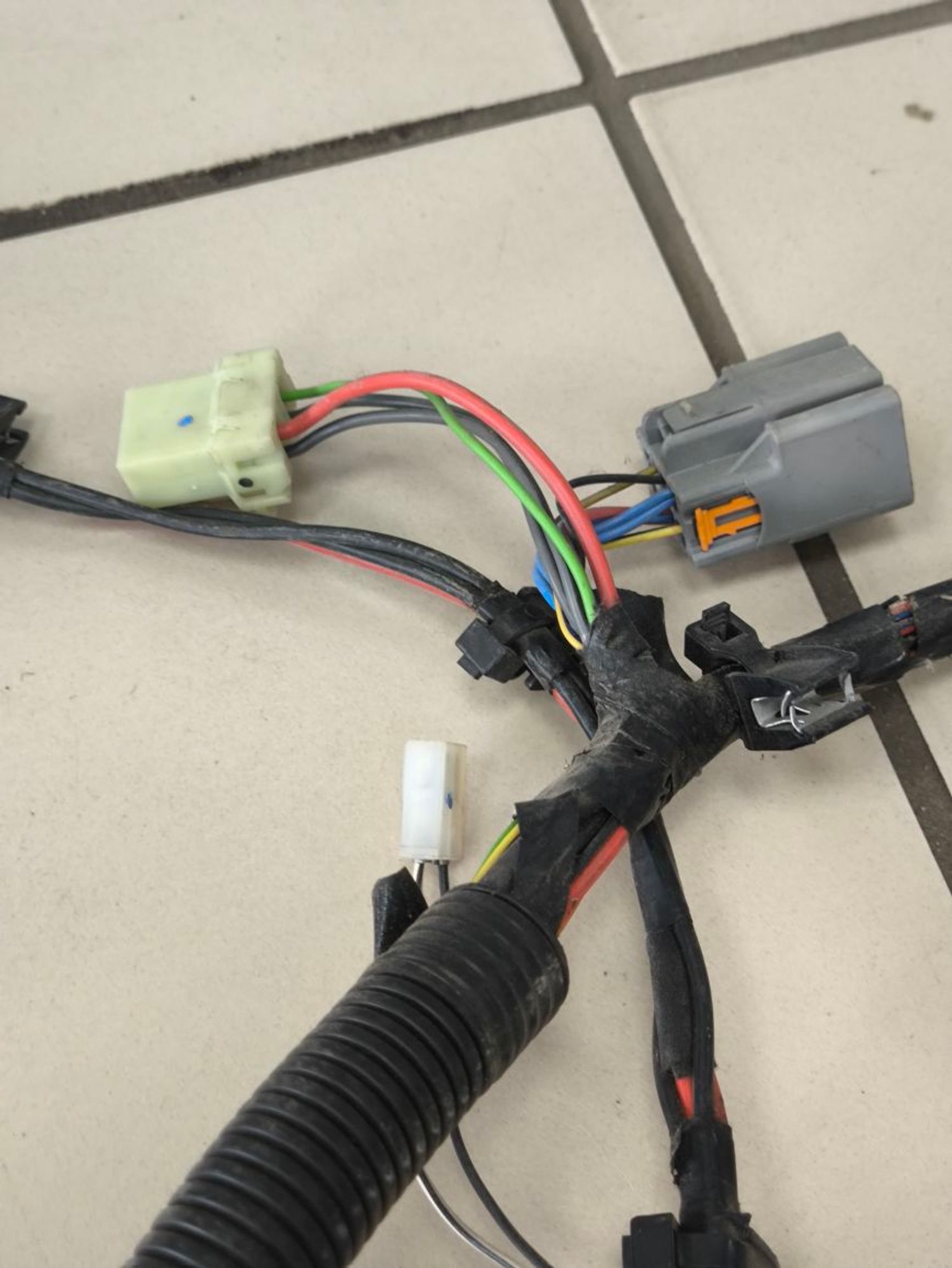 https://ycs.partsauto.market/partsauto-images/thmbs/userImages/a2d258a61cc08549ac0329b7373022c0/part/8597e04c-3b59-4192-a24a-4f58955cfd1c_1782296019807.jpg