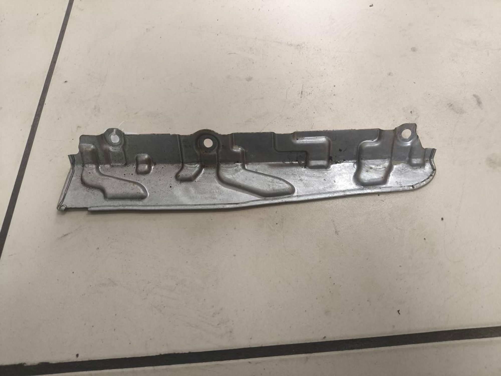 https://ycs.partsauto.market/partsauto-images/thmbs/userImages/a2d258a61cc08549ac0329b7373022c0/part/85fdd05c-eb67-4240-b122-1e5b6293485b_1787141601784.jpg
