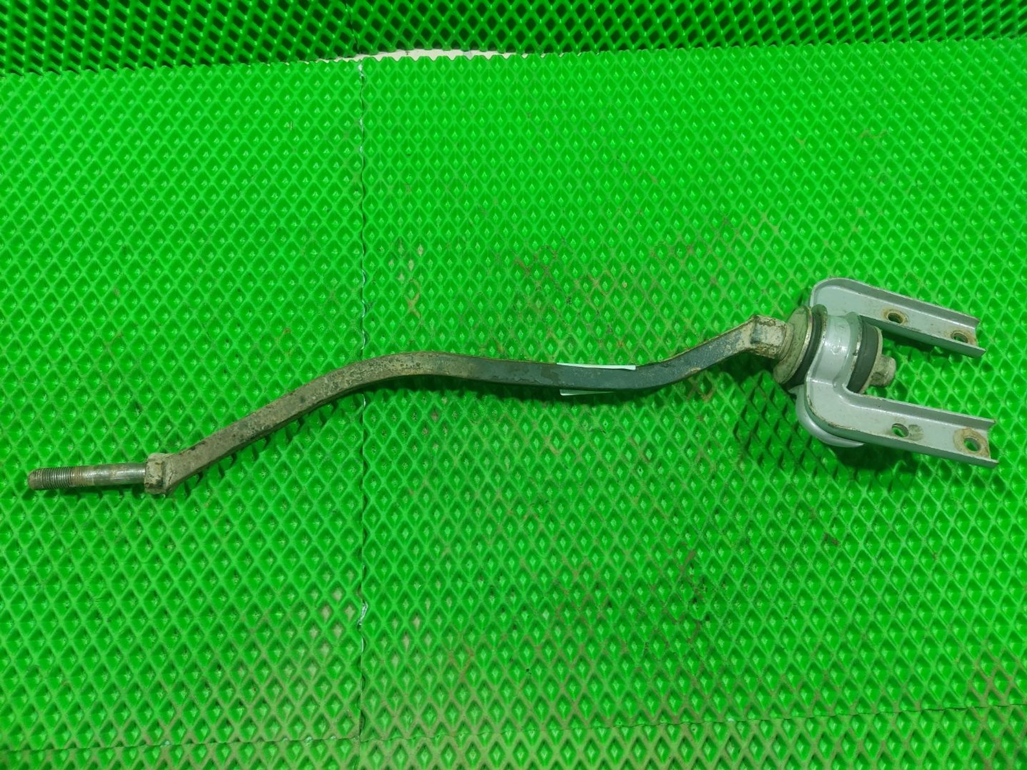 Рычаг подвески правый Lada Granta Liftback, 800 рублей, Тамбов