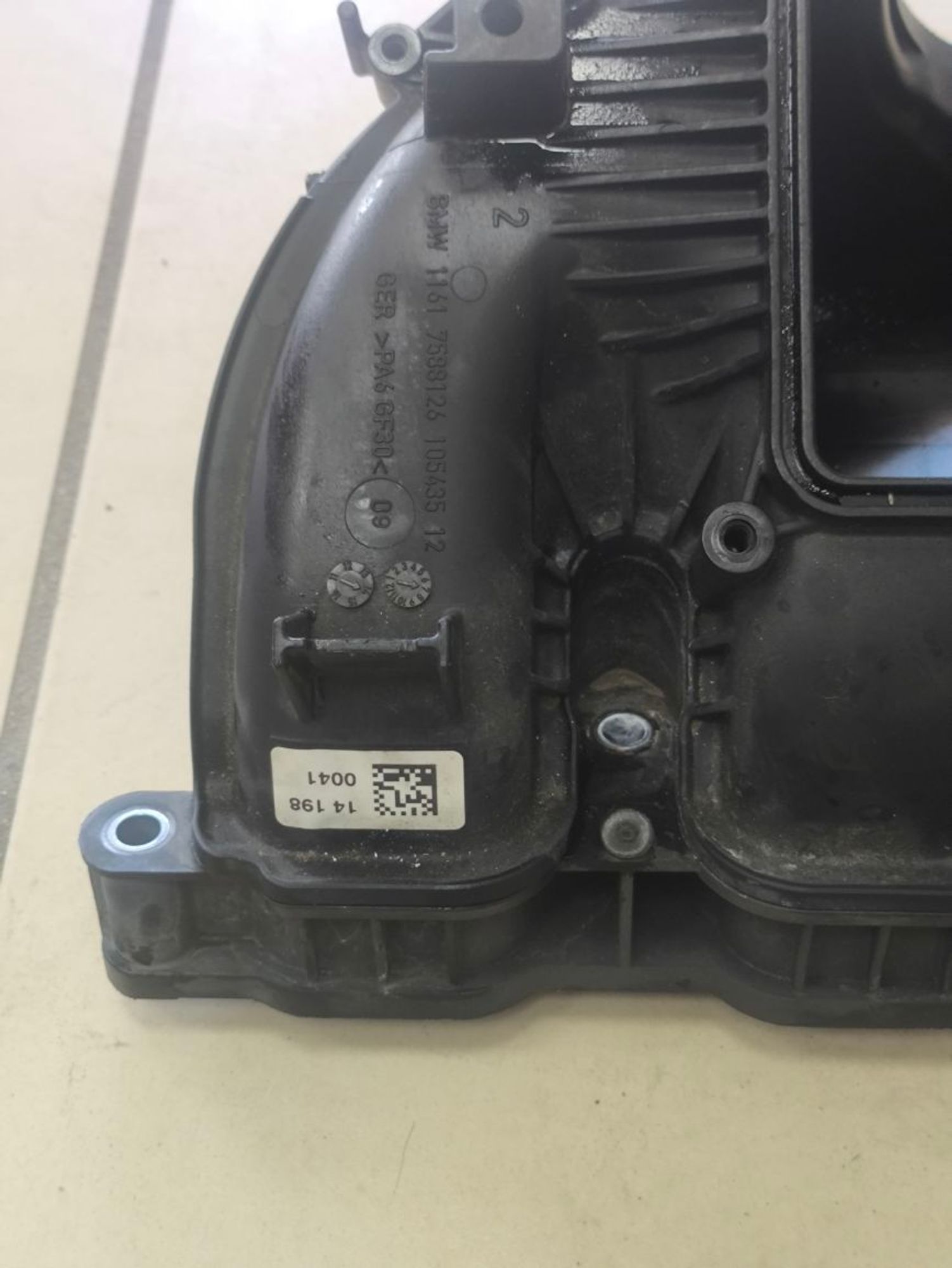 https://ycs.partsauto.market/partsauto-images/thmbs/userImages/a2d258a61cc08549ac0329b7373022c0/part/8804bf62-9e4b-4192-98db-3c1ca668ae14_1786015362860.jpg