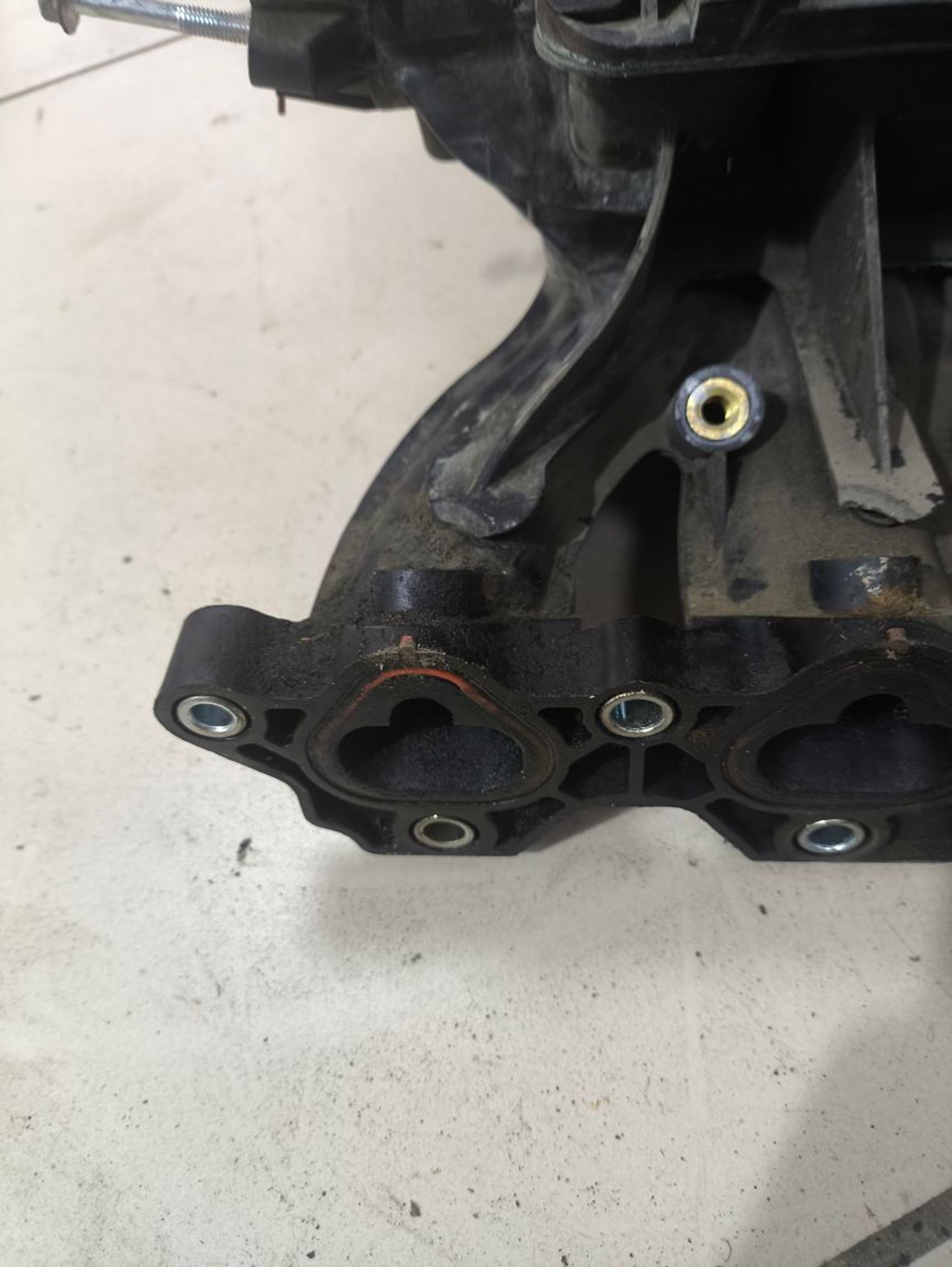 https://ycs.partsauto.market/partsauto-images/thmbs/userImages/a2d258a61cc08549ac0329b7373022c0/part/893247eb-63d1-48ca-beb3-5e1947086da6_1782139975621.jpg