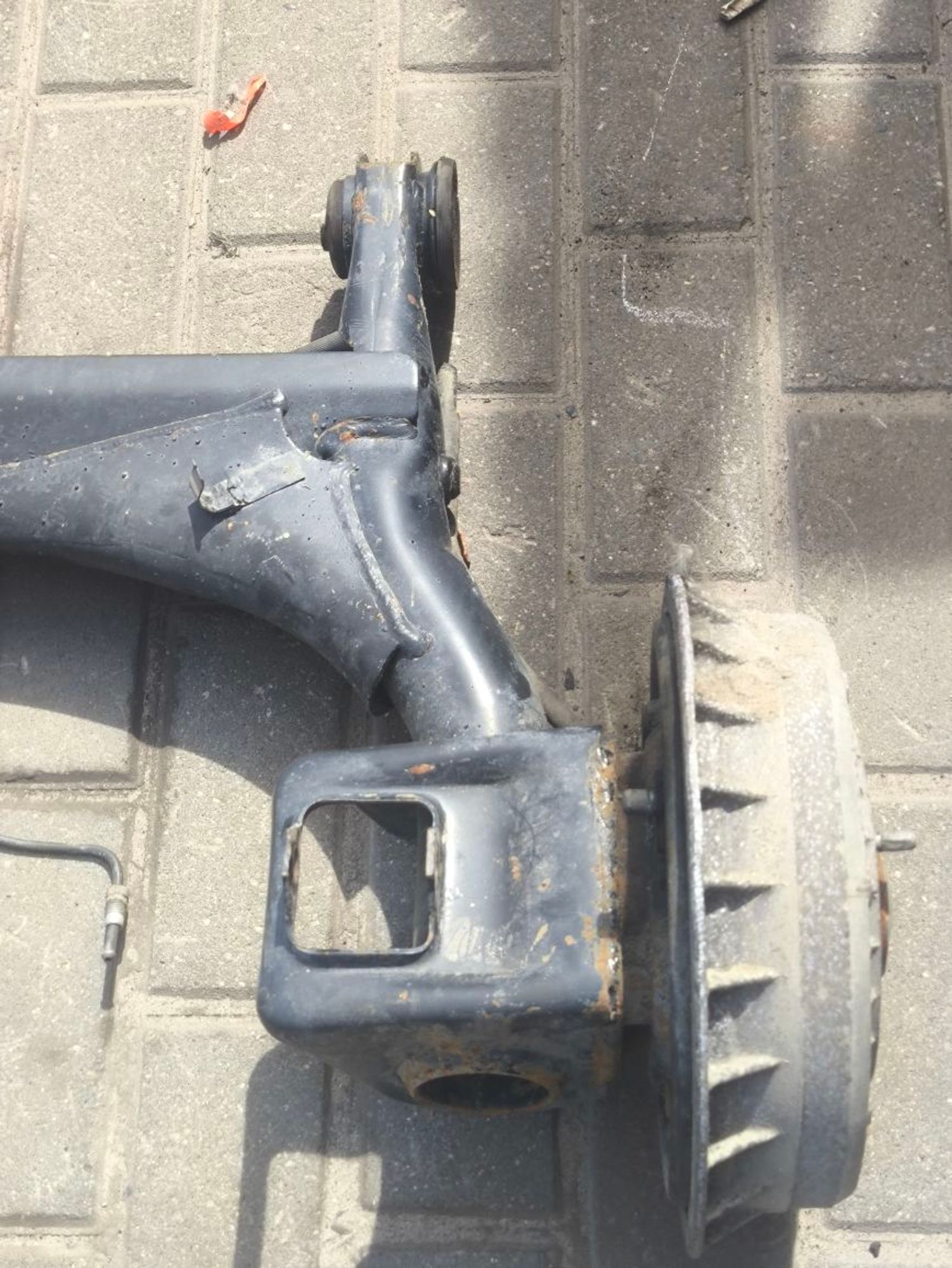 https://ycs.partsauto.market/partsauto-images/thmbs/userImages/a2d258a61cc08549ac0329b7373022c0/part/89b04beb-1ba1-47da-8995-d8c3ca7b7d90_1786438513345.jpg