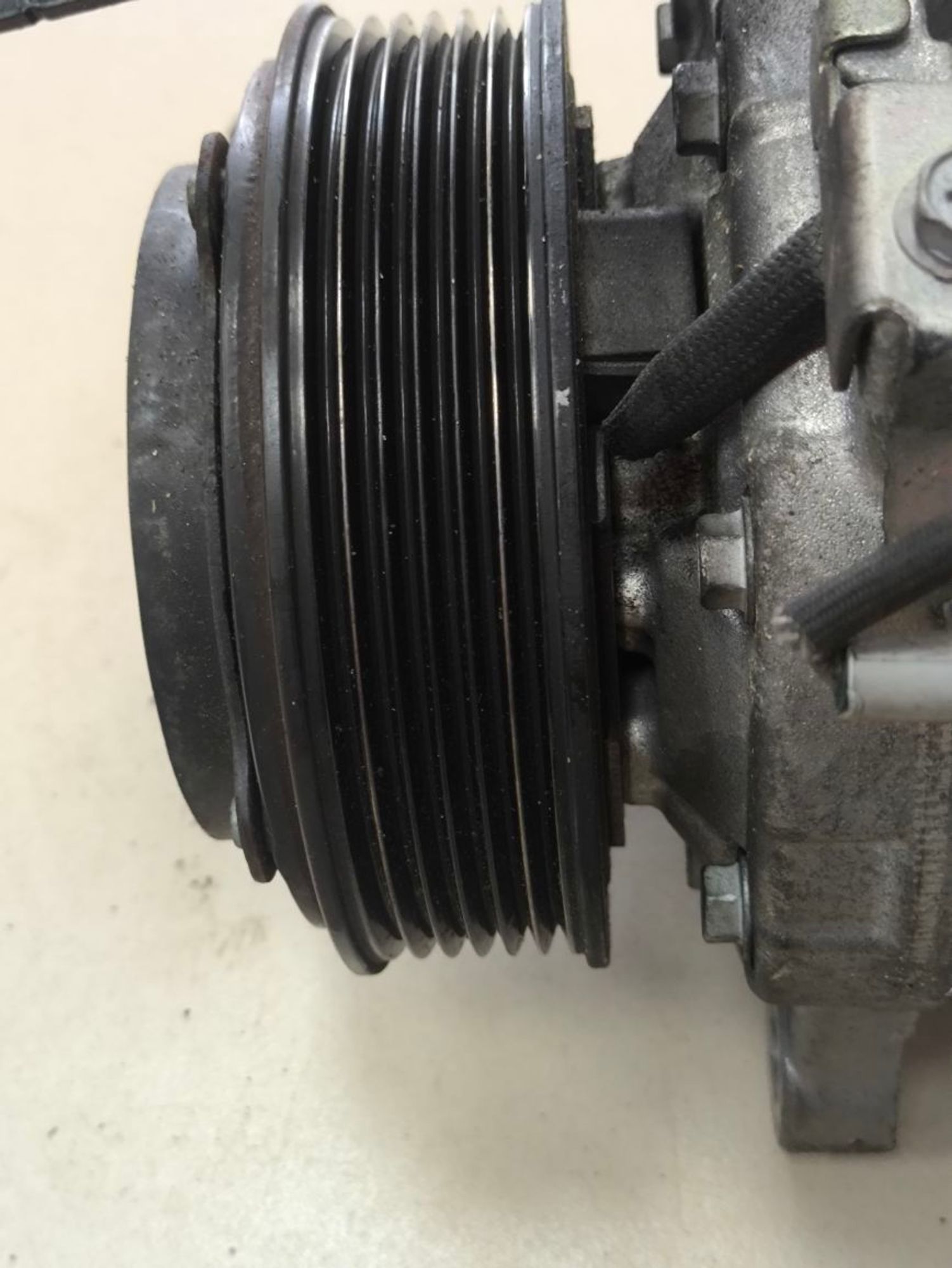 https://ycs.partsauto.market/partsauto-images/thmbs/userImages/a2d258a61cc08549ac0329b7373022c0/part/8a2509c4-8f7e-4f43-b198-56a128cd0215_1785936649168.jpg