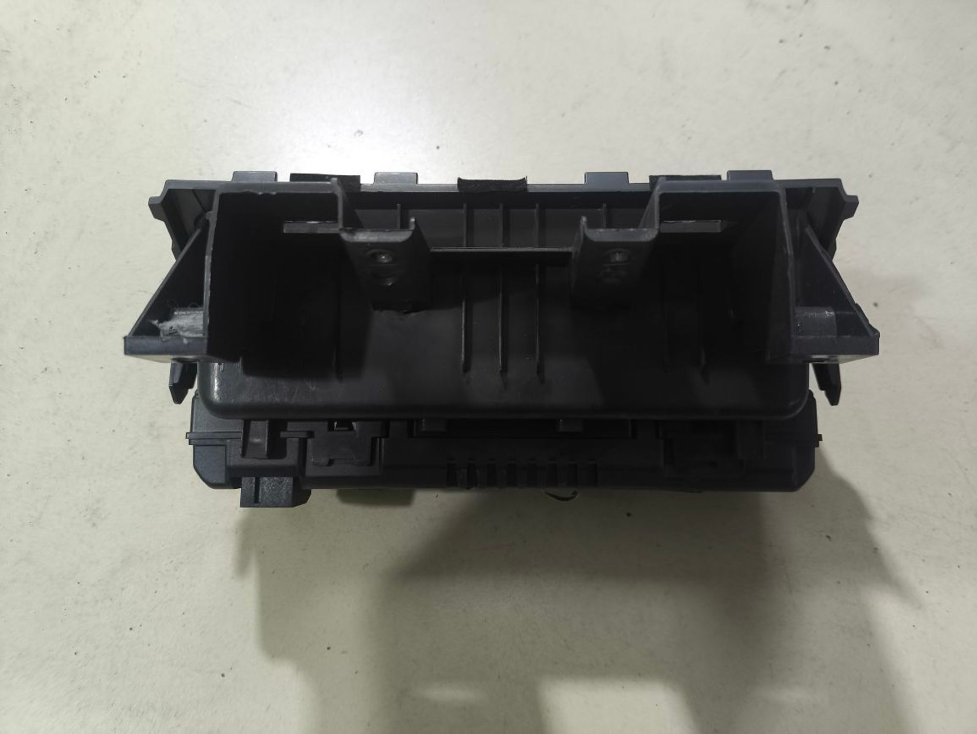 https://ycs.partsauto.market/partsauto-images/thmbs/userImages/a2d258a61cc08549ac0329b7373022c0/part/8b545bfc-c8aa-4122-a559-4aaa9e2bd9fc_1780050248575.jpg